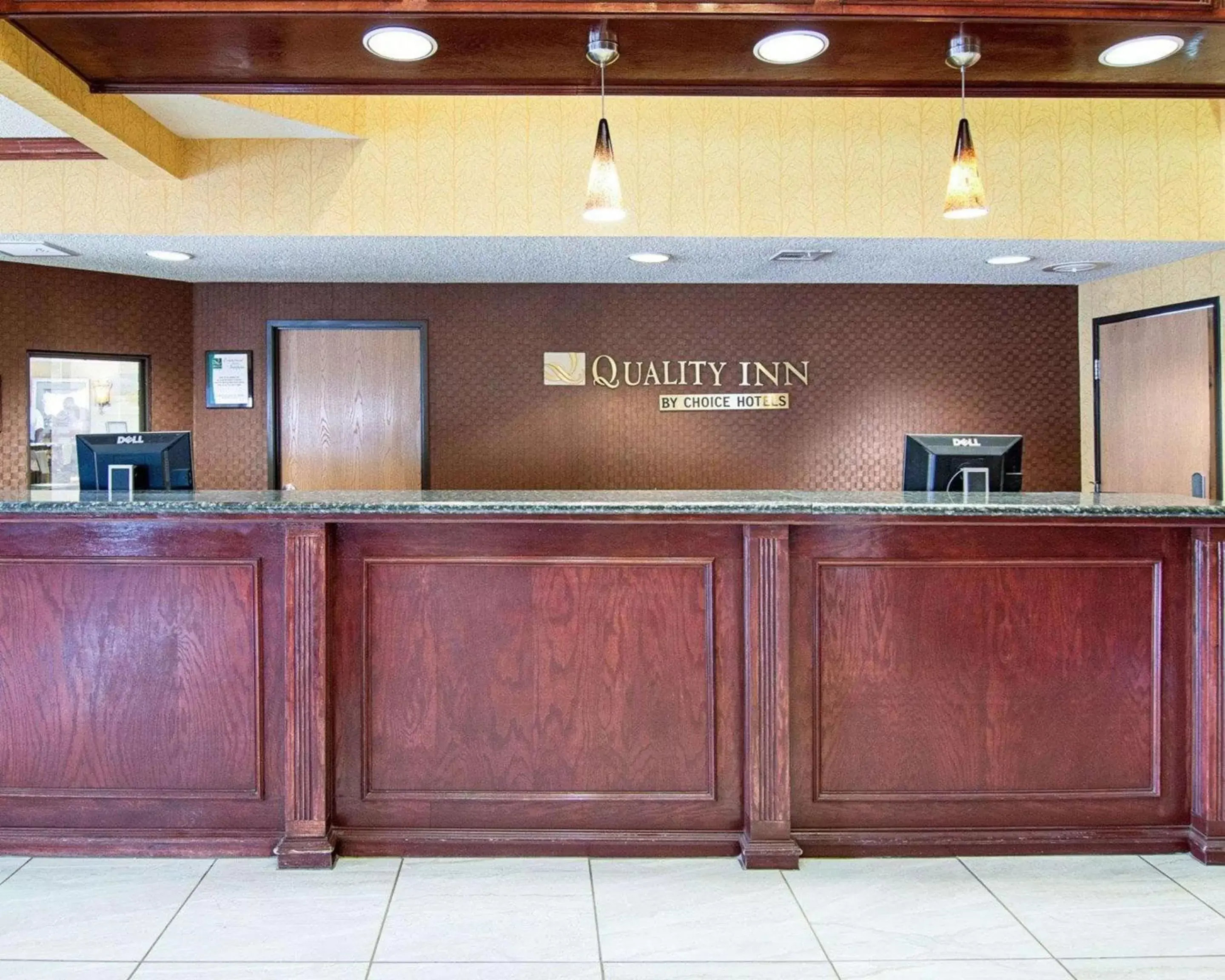 Lobby or reception in Quality Inn Midland South Lobby or reception in Quality Inn Midland South