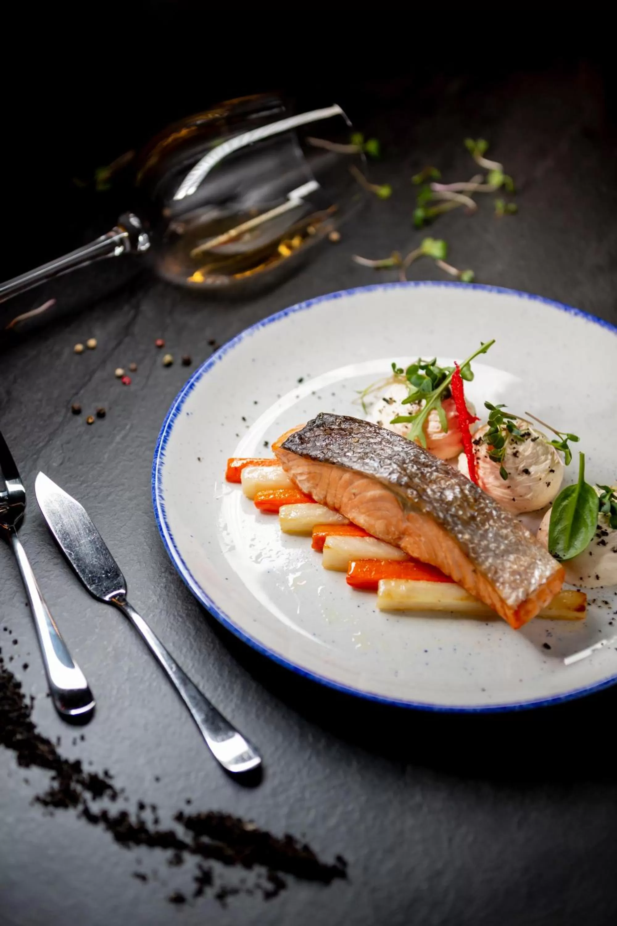 Restaurant/places to eat in ONOVO Dendra Hotel