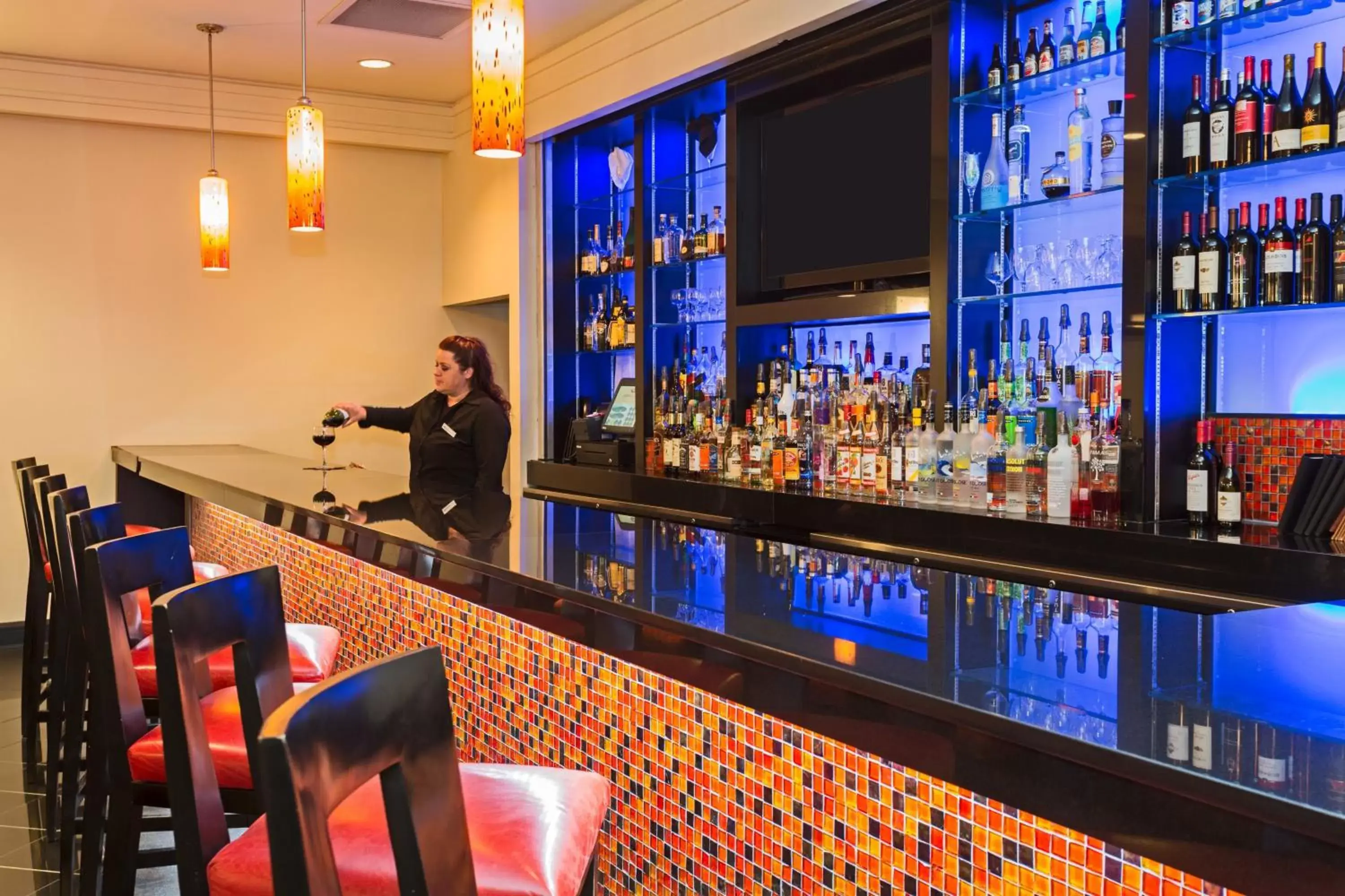 Lounge or bar in Clarion Hotel New Orleans - Airport & Conference Center Lounge or bar in Clarion Hotel New Orleans - Airport & Conference Center