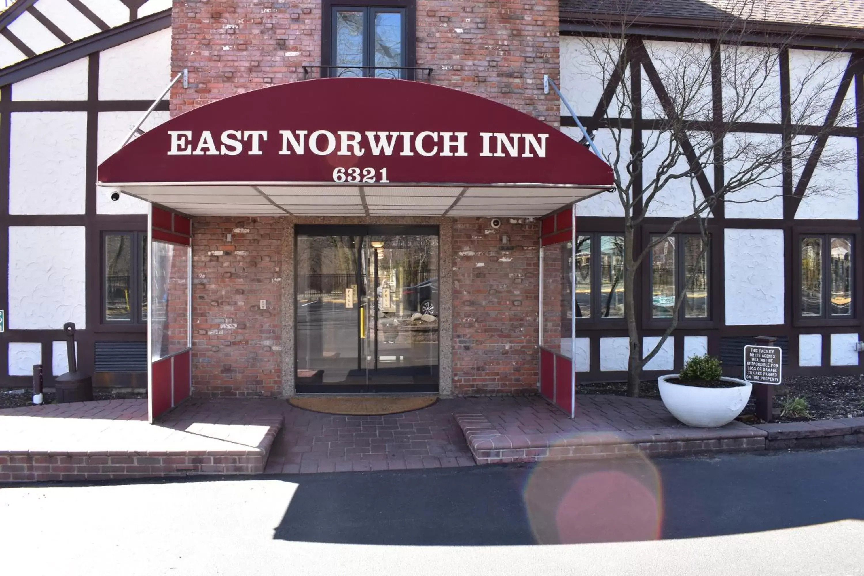 Property building in East Norwich Inn