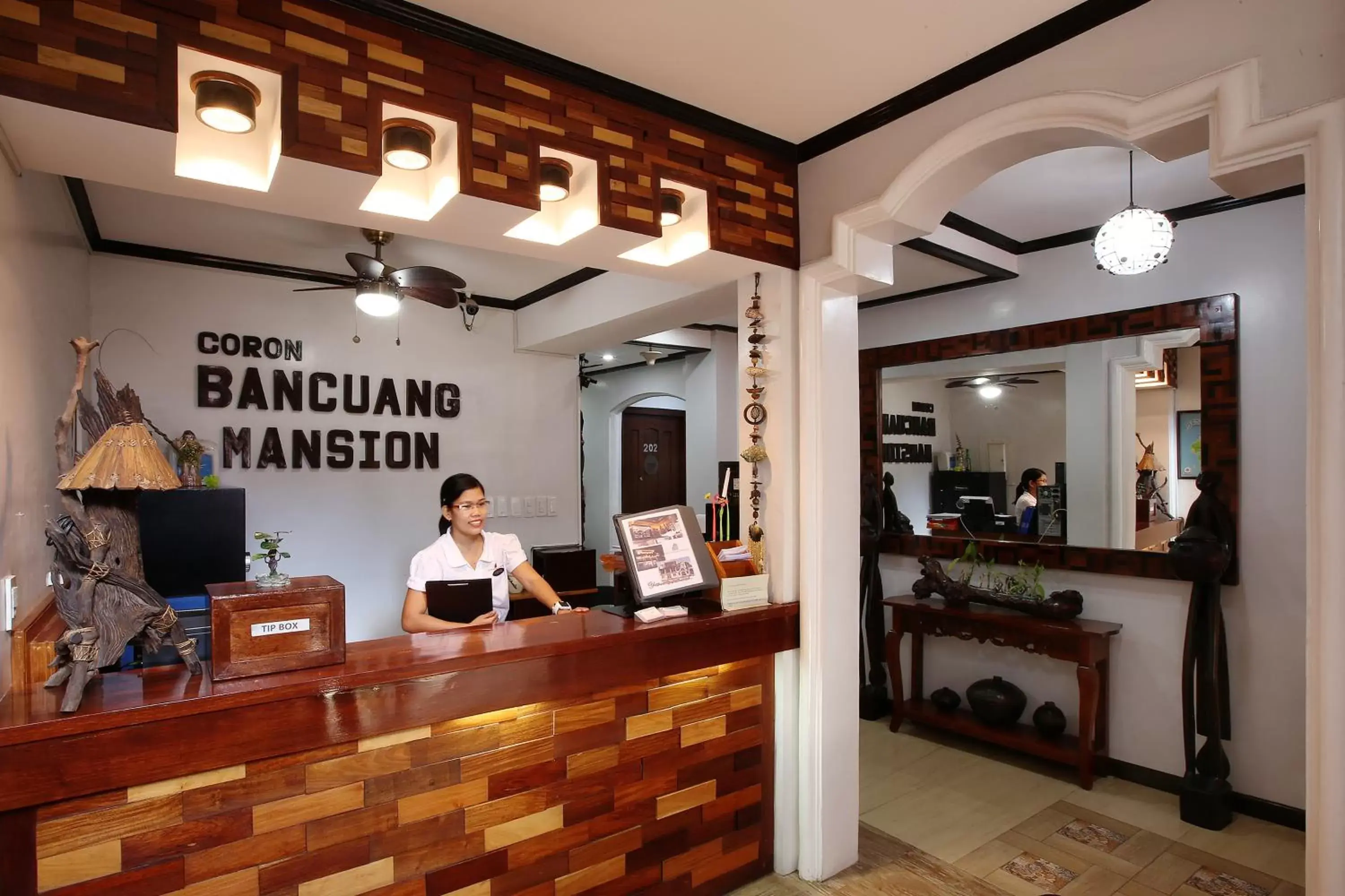 Staff, Lobby/Reception in Coron Bancuang Mansion