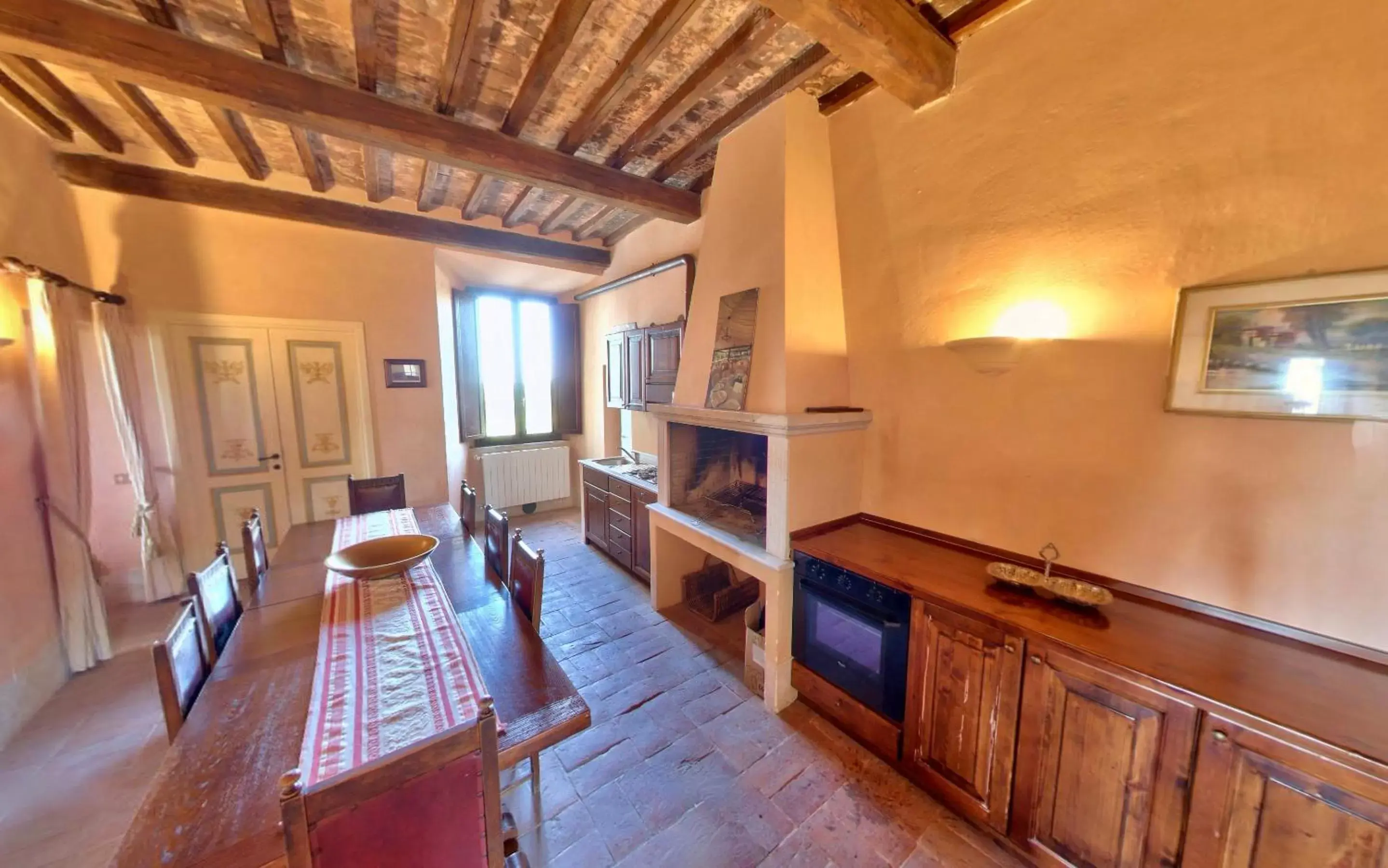 Kitchen/Kitchenette in Monastero Le Grazie