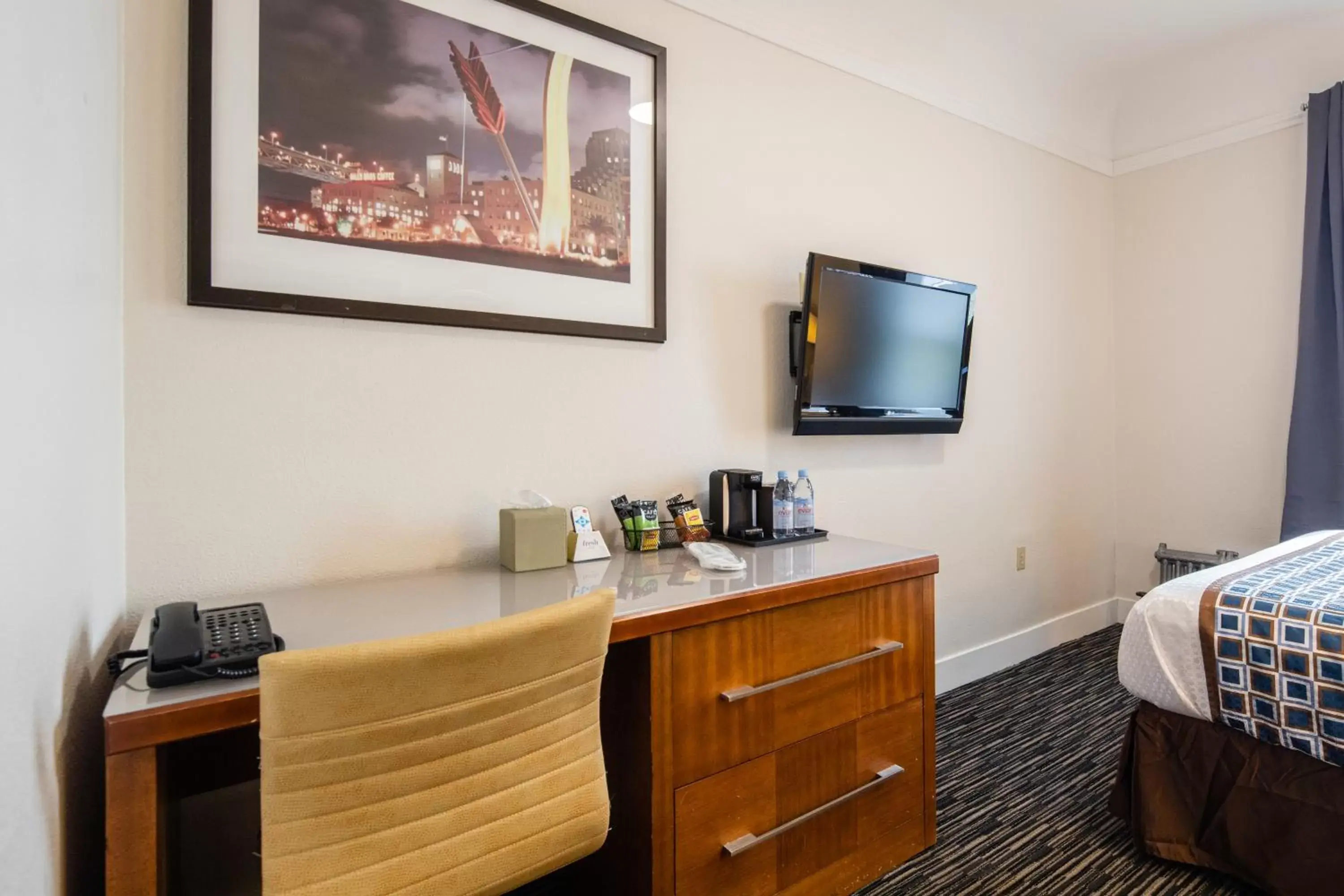 Queen Room - Shared Bathroom in Inn@Market Queen Room - Shared Bathroom in Inn@Market