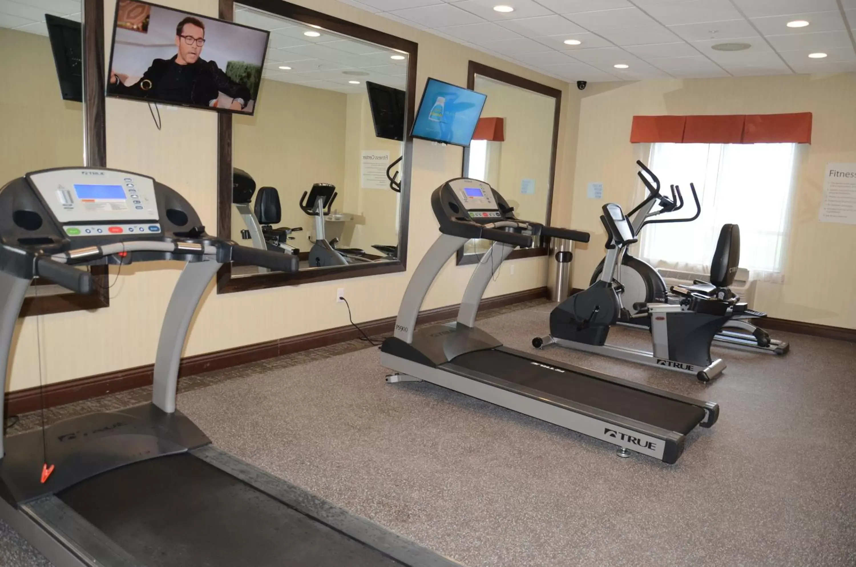 Fitness centre/facilities, Fitness Center/Facilities in Holiday Inn Express & Suites Cheektowaga North East, an IHG Hotel