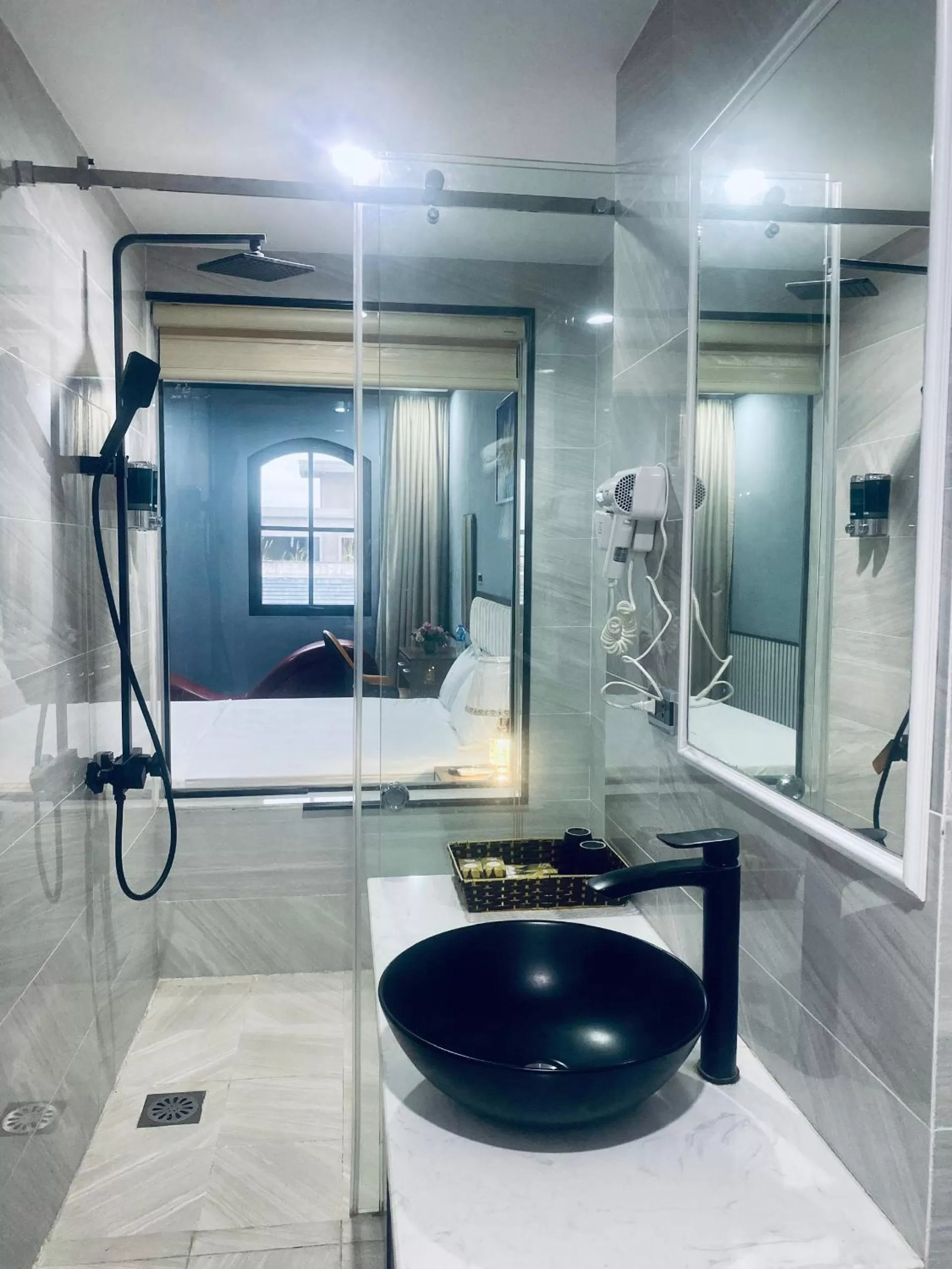 Deluxe Queen Room in NIN BOUTIQUE HOTEL