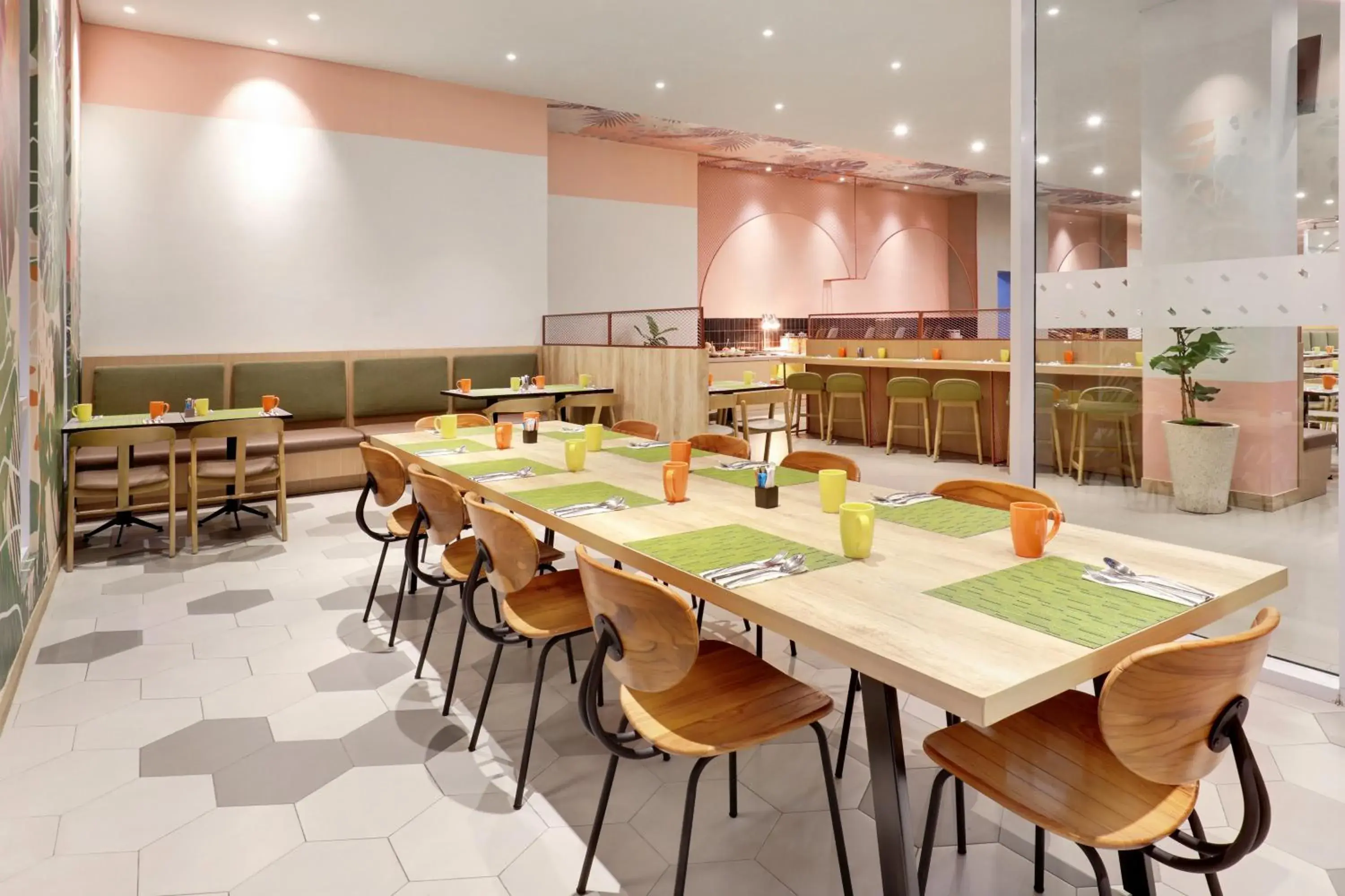 Restaurant/places to eat in ibis Styles Bogor Pajajaran