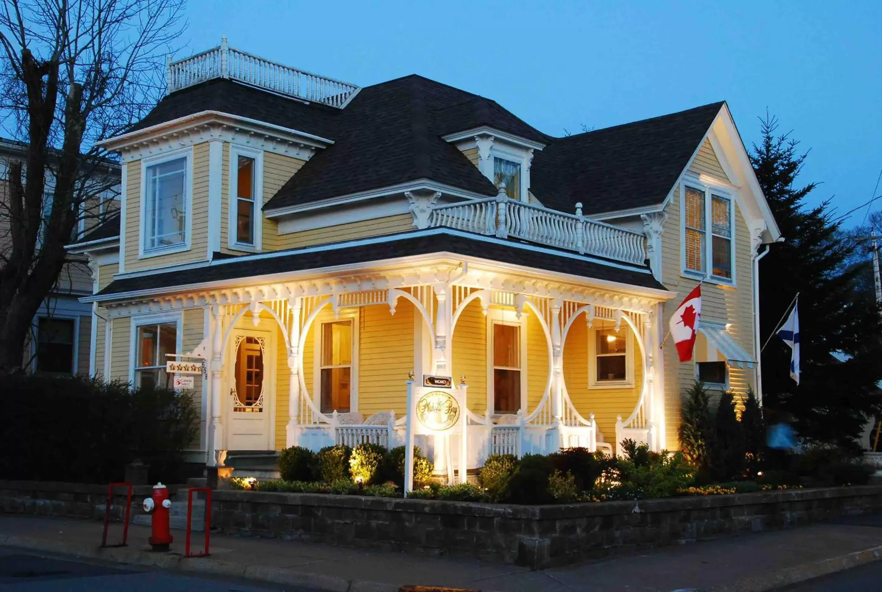 Property Building in Mahone Bay Bed and Breakfast