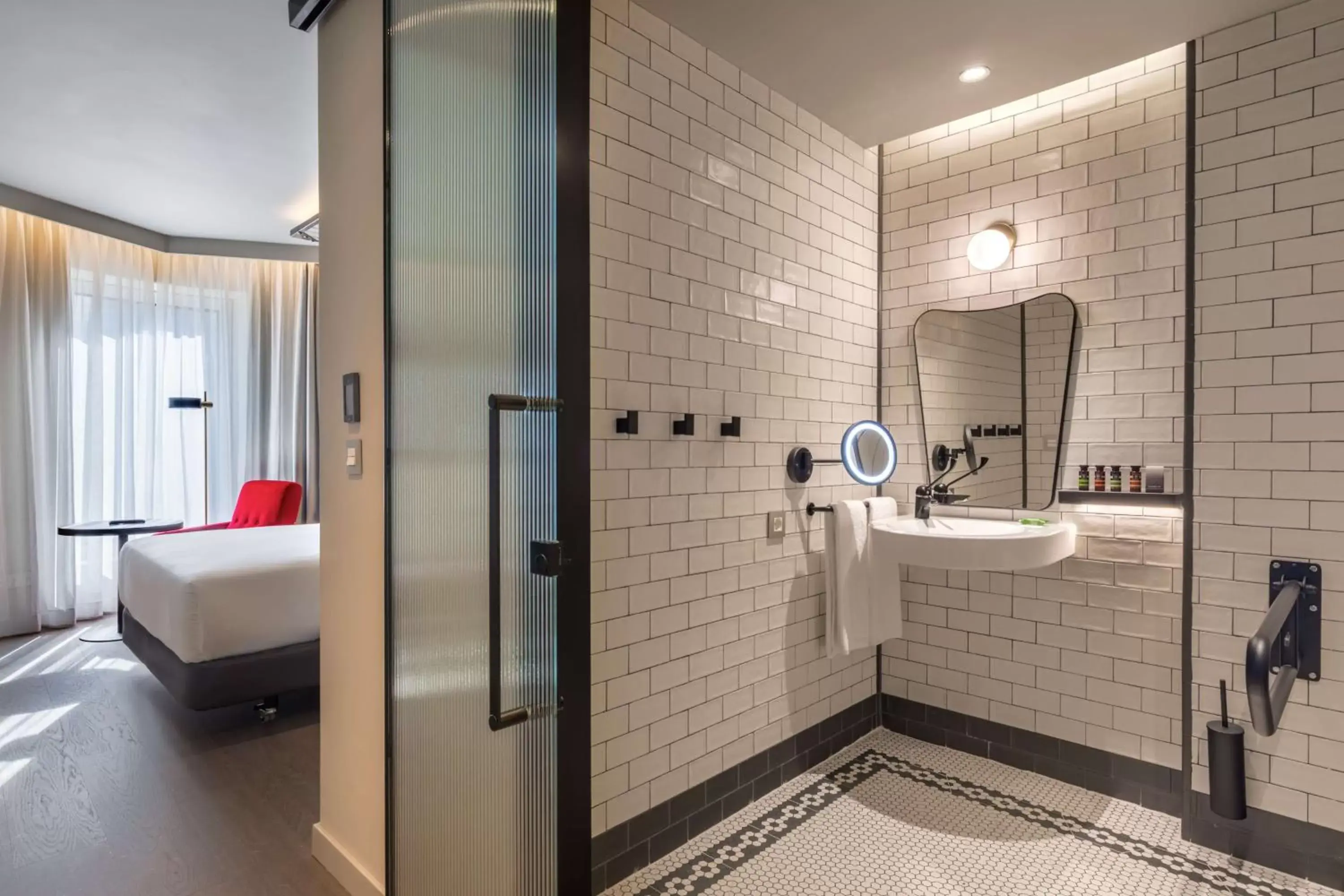 Bed, Bathroom in Canopy by Hilton Madrid Castellana