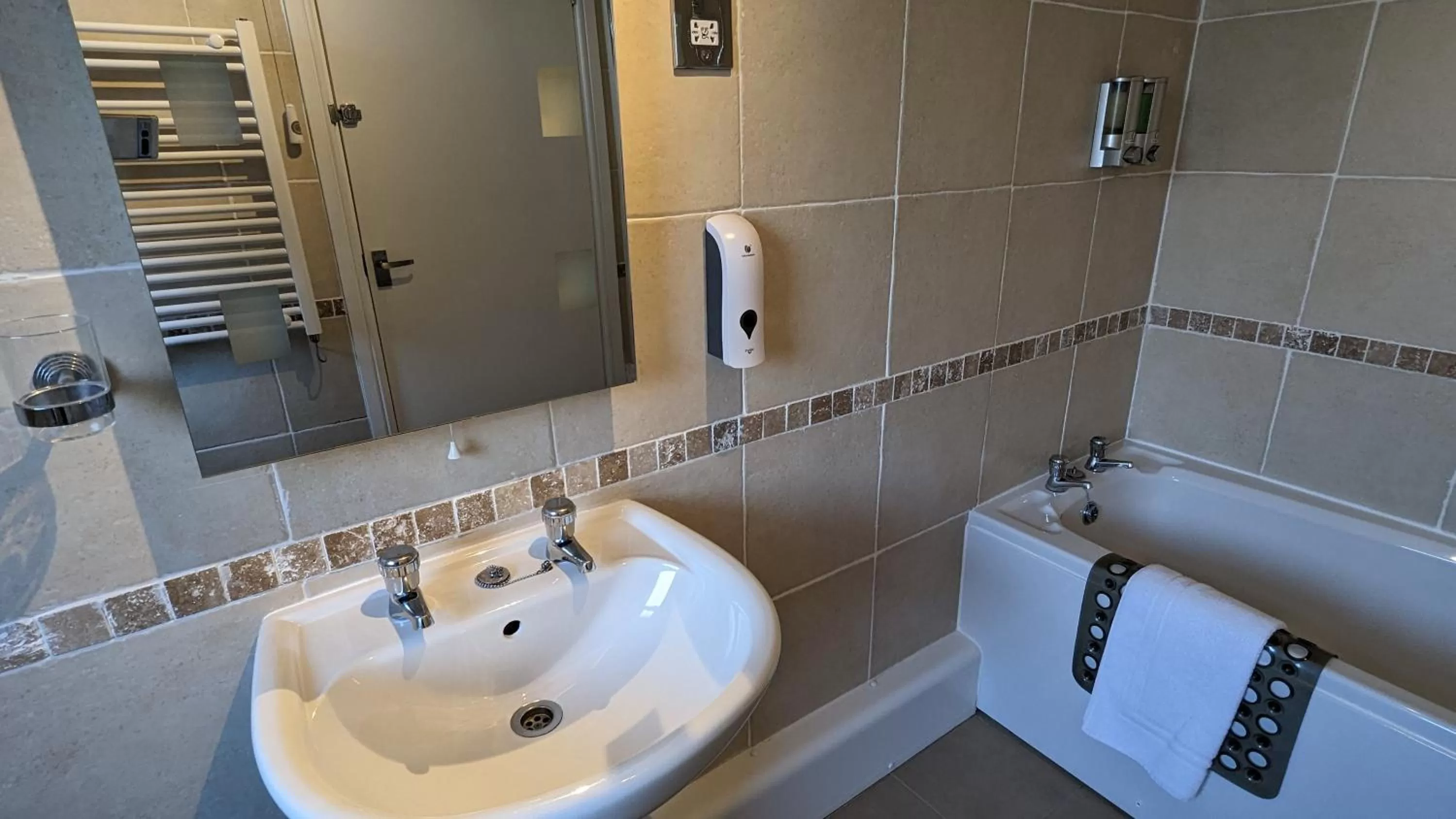 Bathroom in Ivybridge Guesthouse