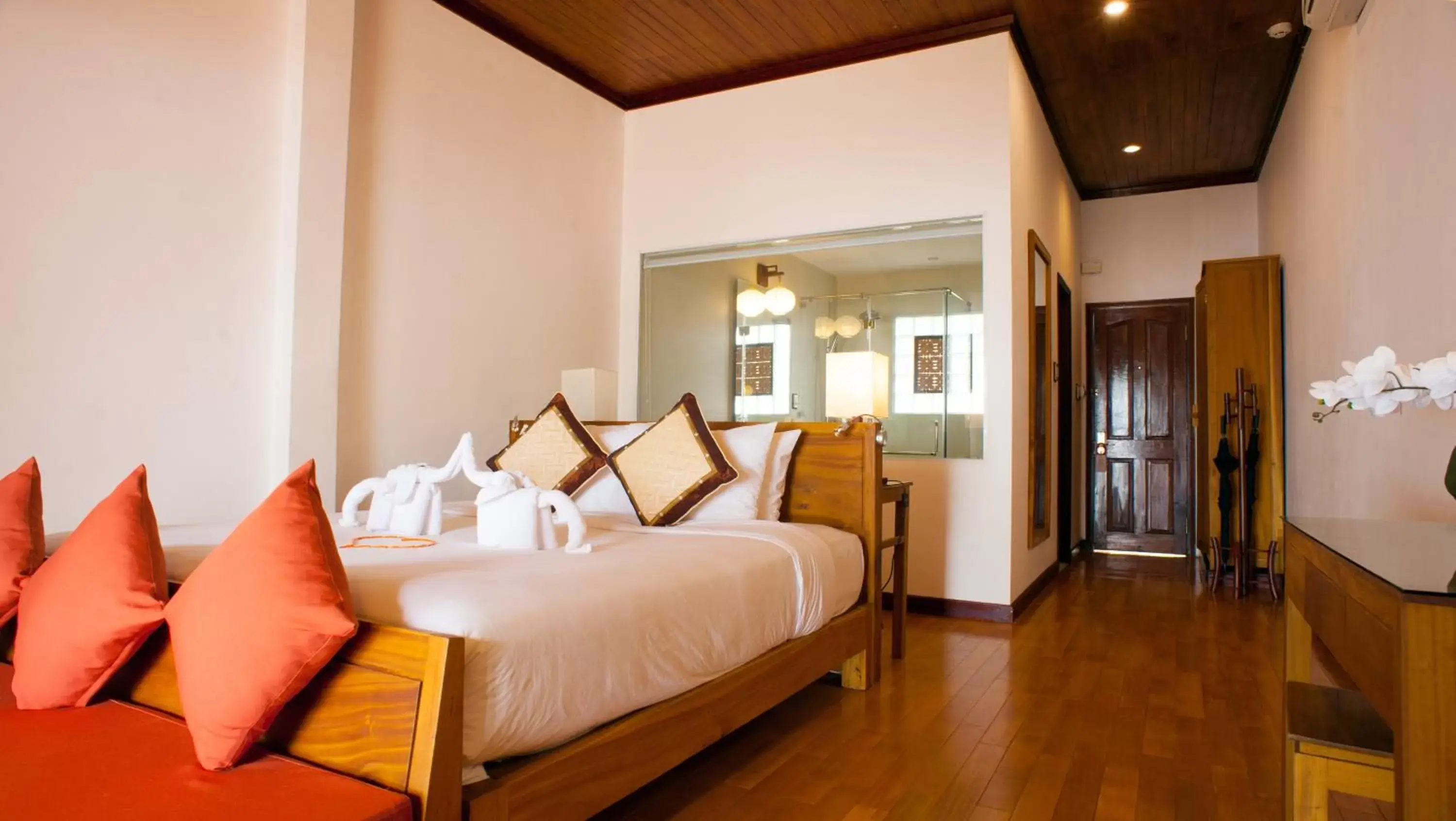 Bedroom in Vinh Hung Riverside Resort & Spa