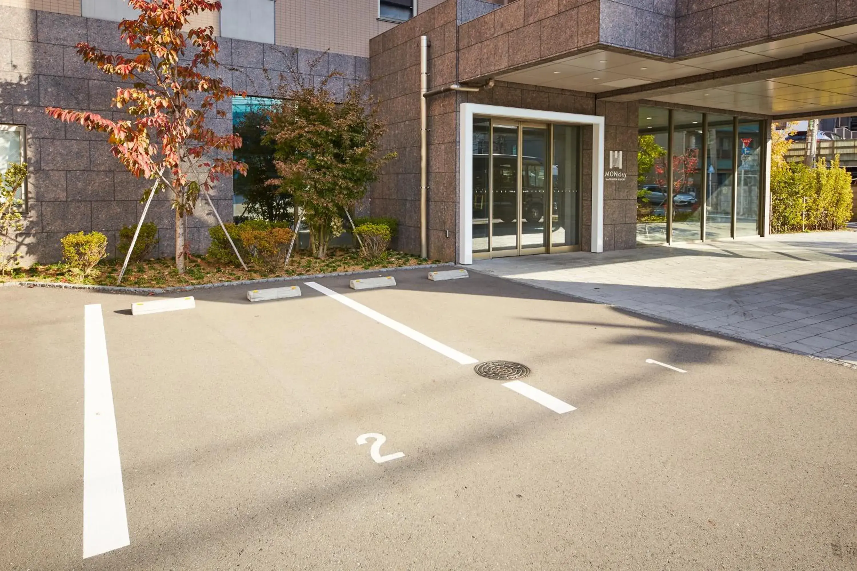 Facade/entrance in hotel MONday Haneda Airport