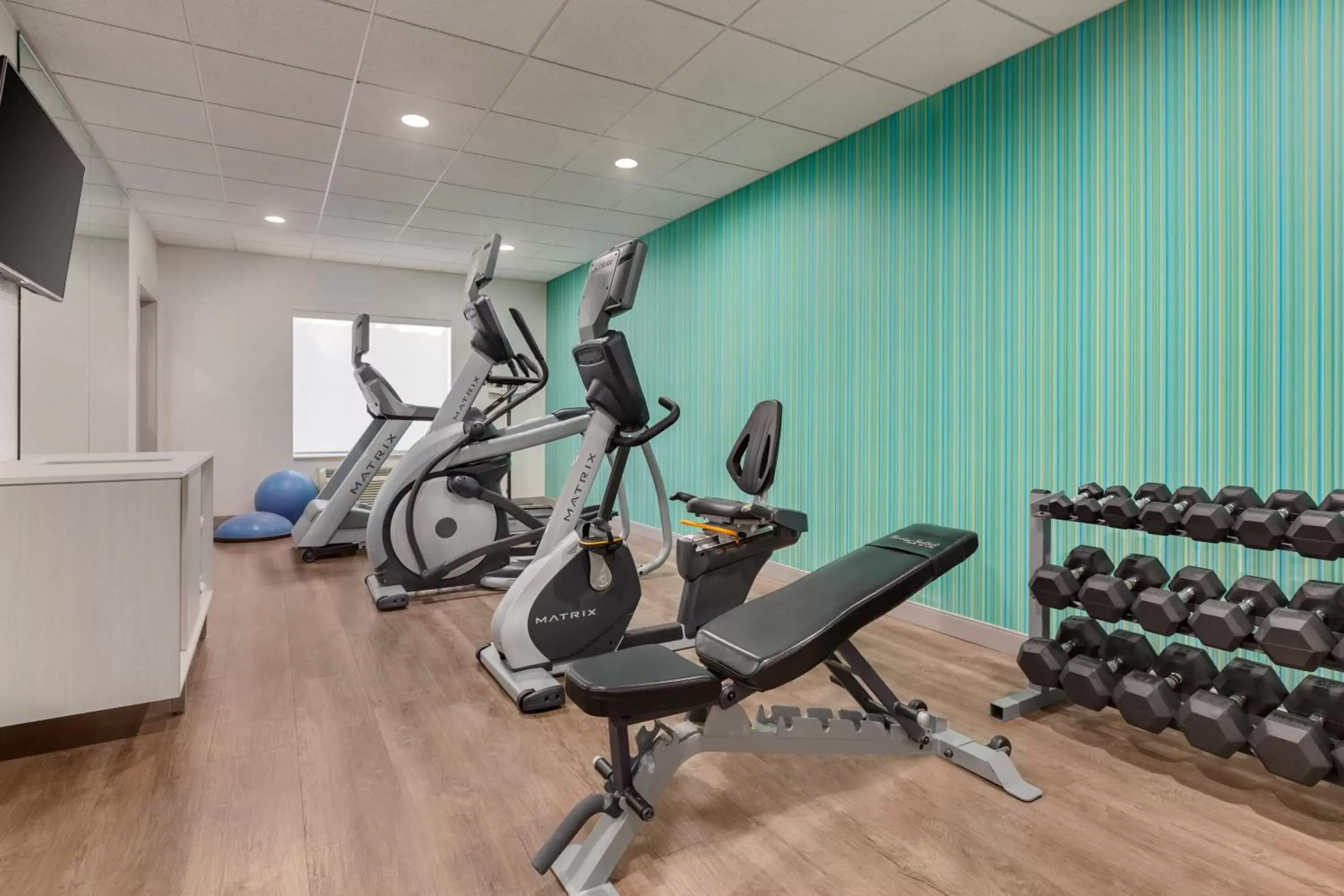 Spa and wellness centre/facilities, Fitness Center/Facilities in Holiday Inn Express Hotel & Suites Merced, an IHG Hotel