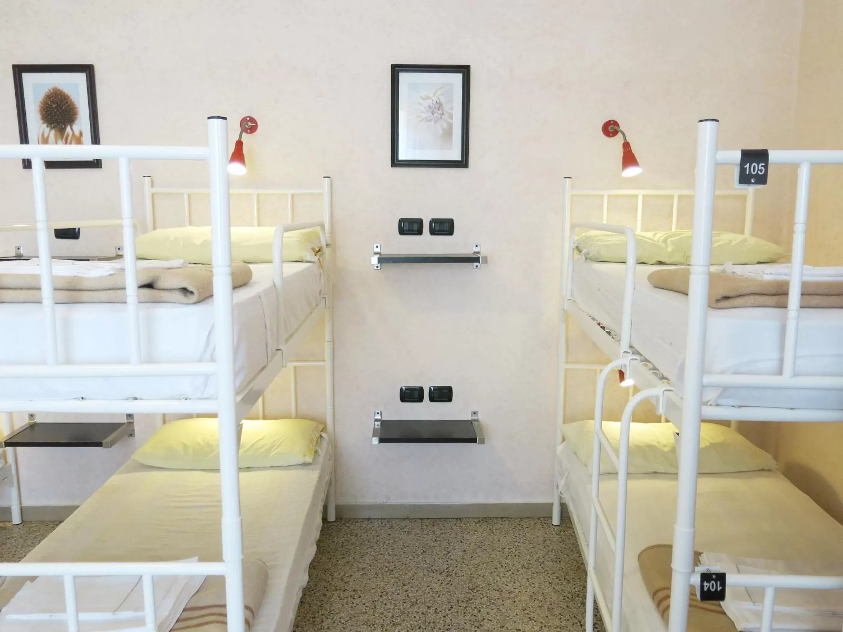 Standard Quadruple Room in Hostel Archi Rossi