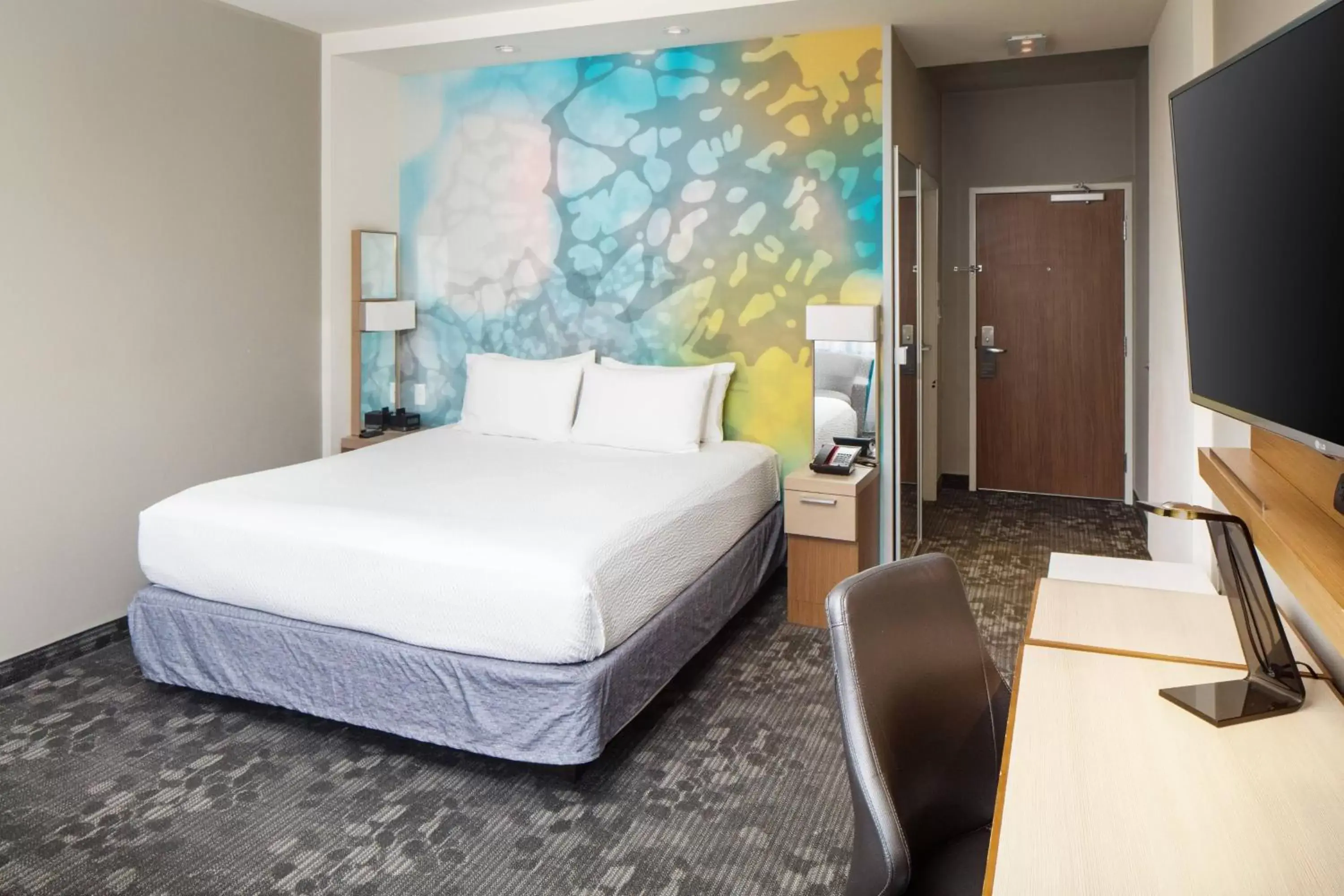 Photo of the whole room, Bed in Courtyard by Marriott Lubbock Downtown/University Area