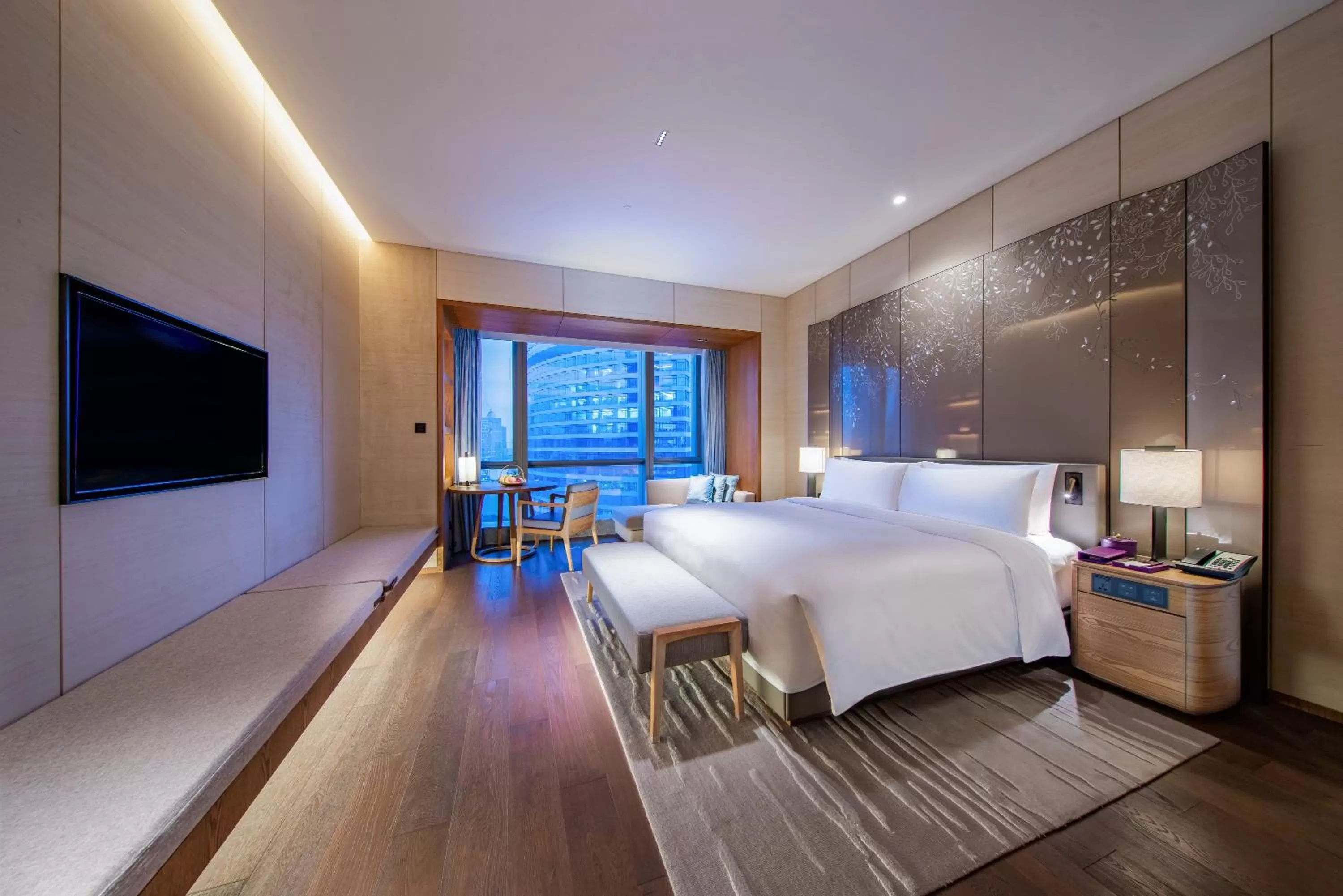 View (from property/room), Bed in Conrad Guangzhou