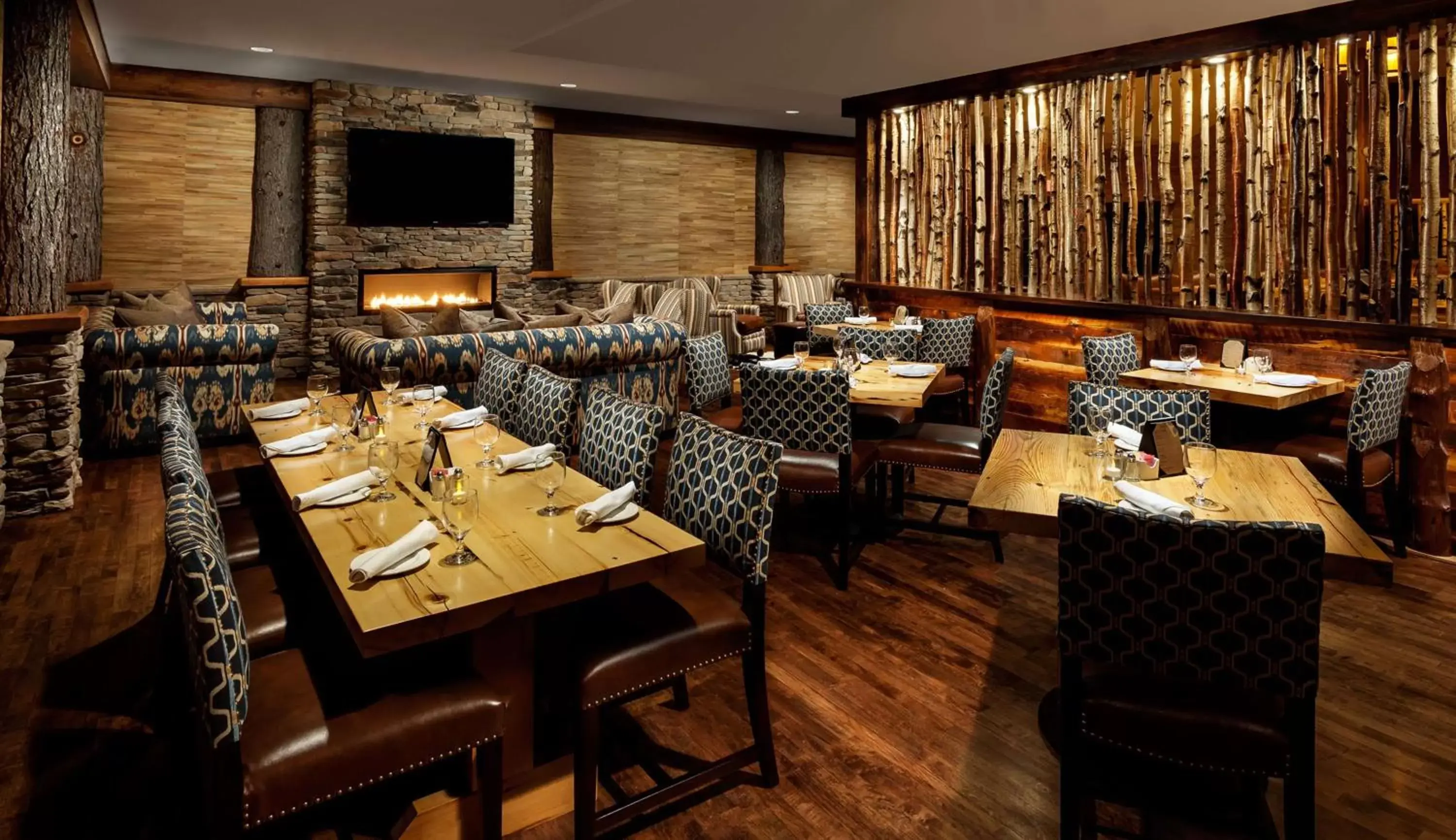 Restaurant/Places to Eat in Tailwater Lodge Altmar, Tapestry Collection By Hilton