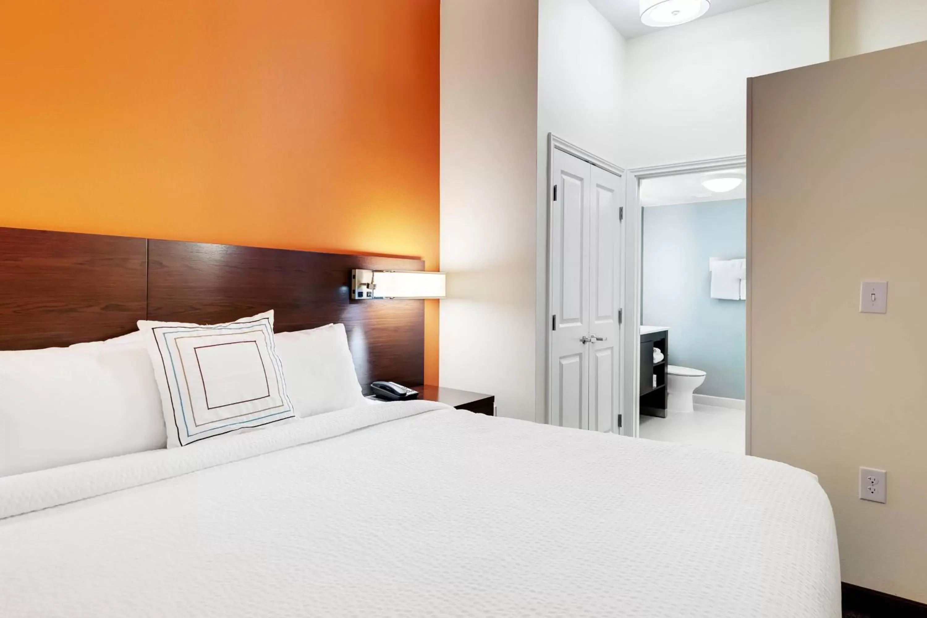 Bedroom, Bed in Residence Inn by Marriott Austin Airport