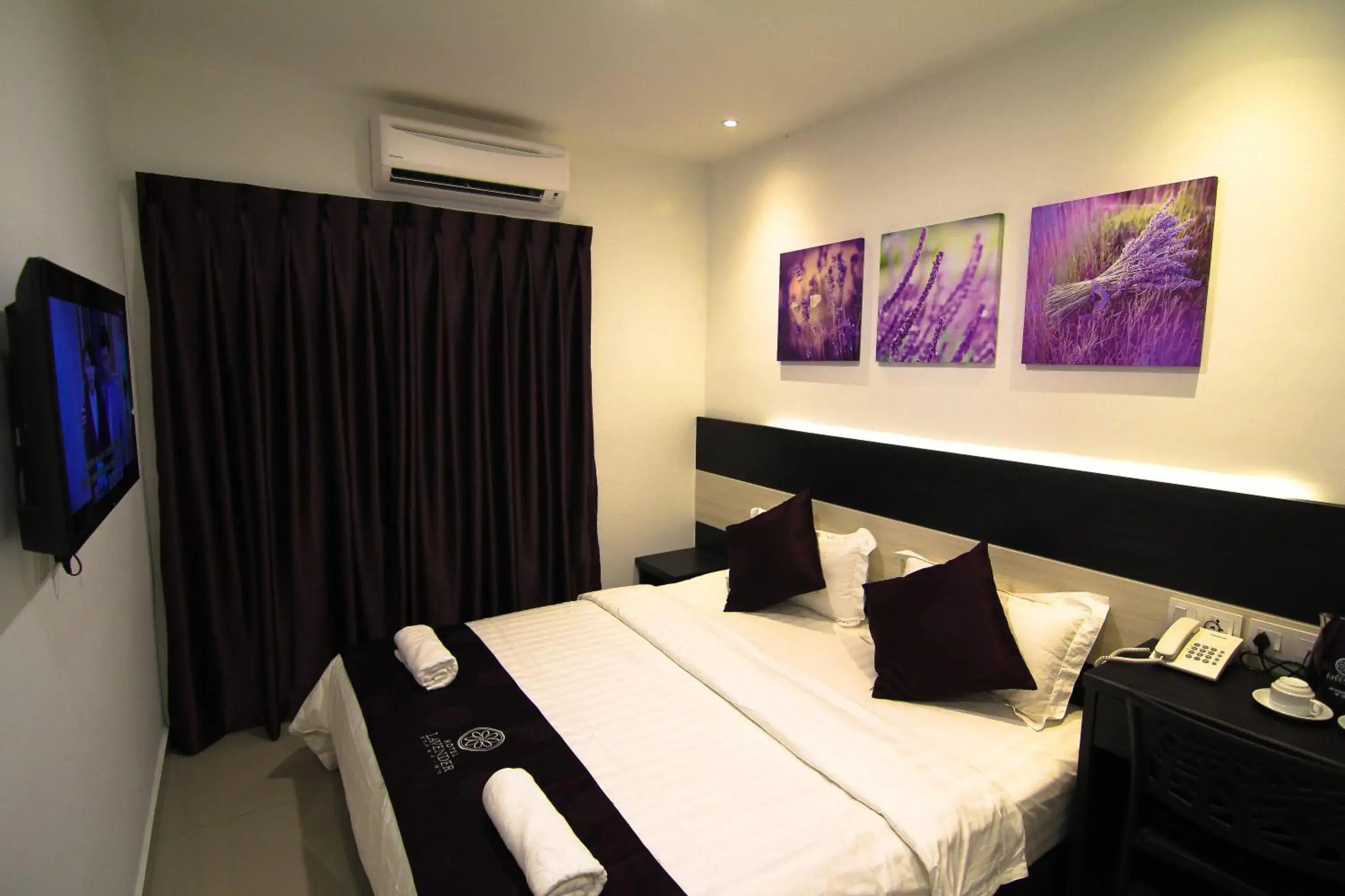 Photo of the whole room, Bed in Hotel Lavender Senawang