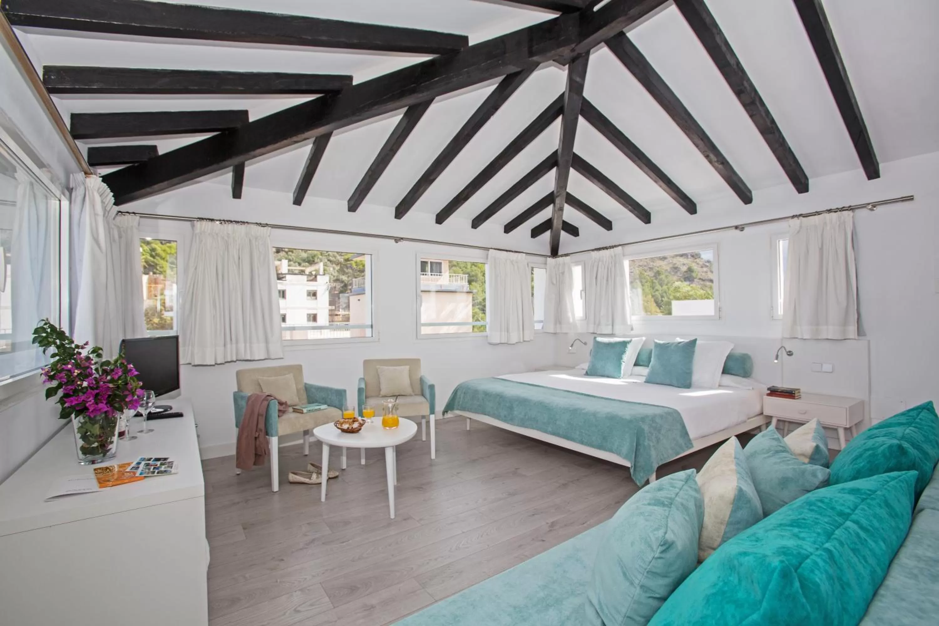 Photo of the whole room in Hotel Marina