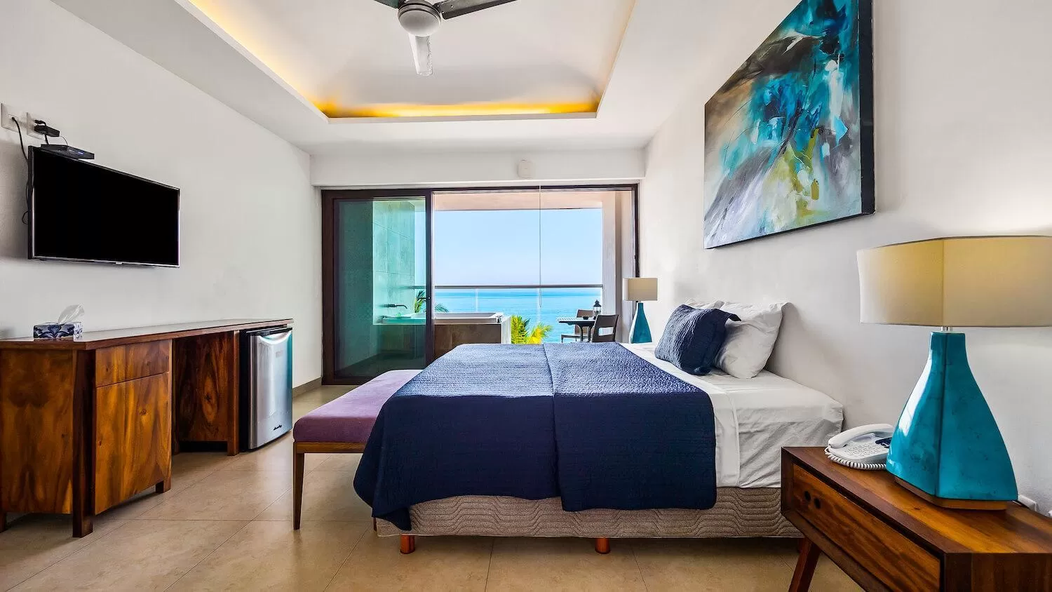 TV and multimedia, Bed in Marboka Hotel & Suites