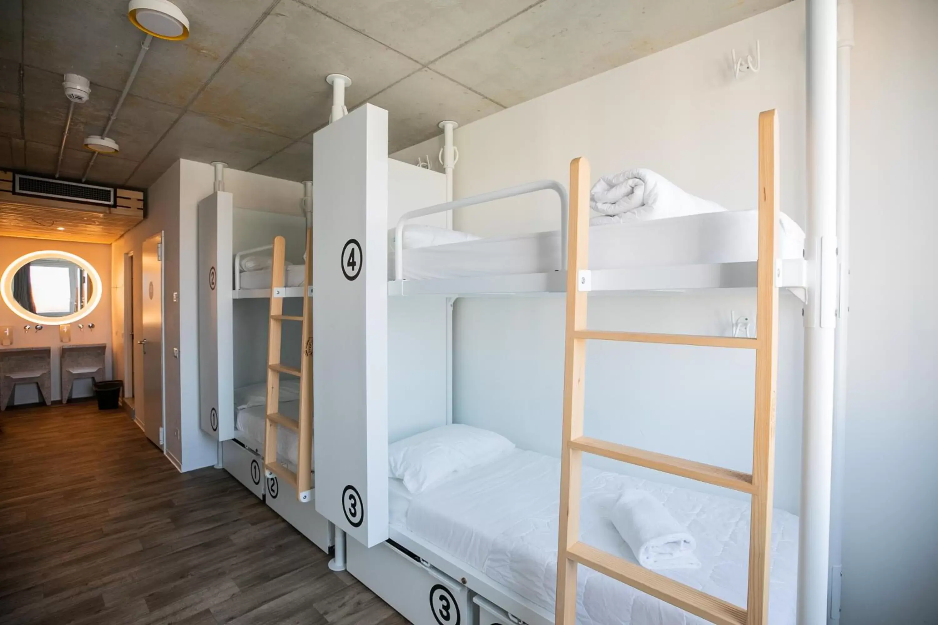 bunk bed in Anda Venice