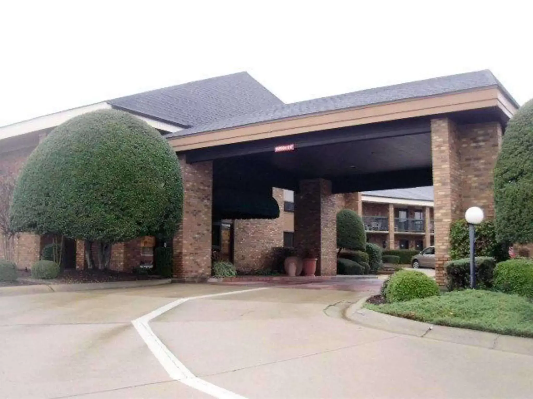 Property building in Quality Inn & Suites Searcy I-67