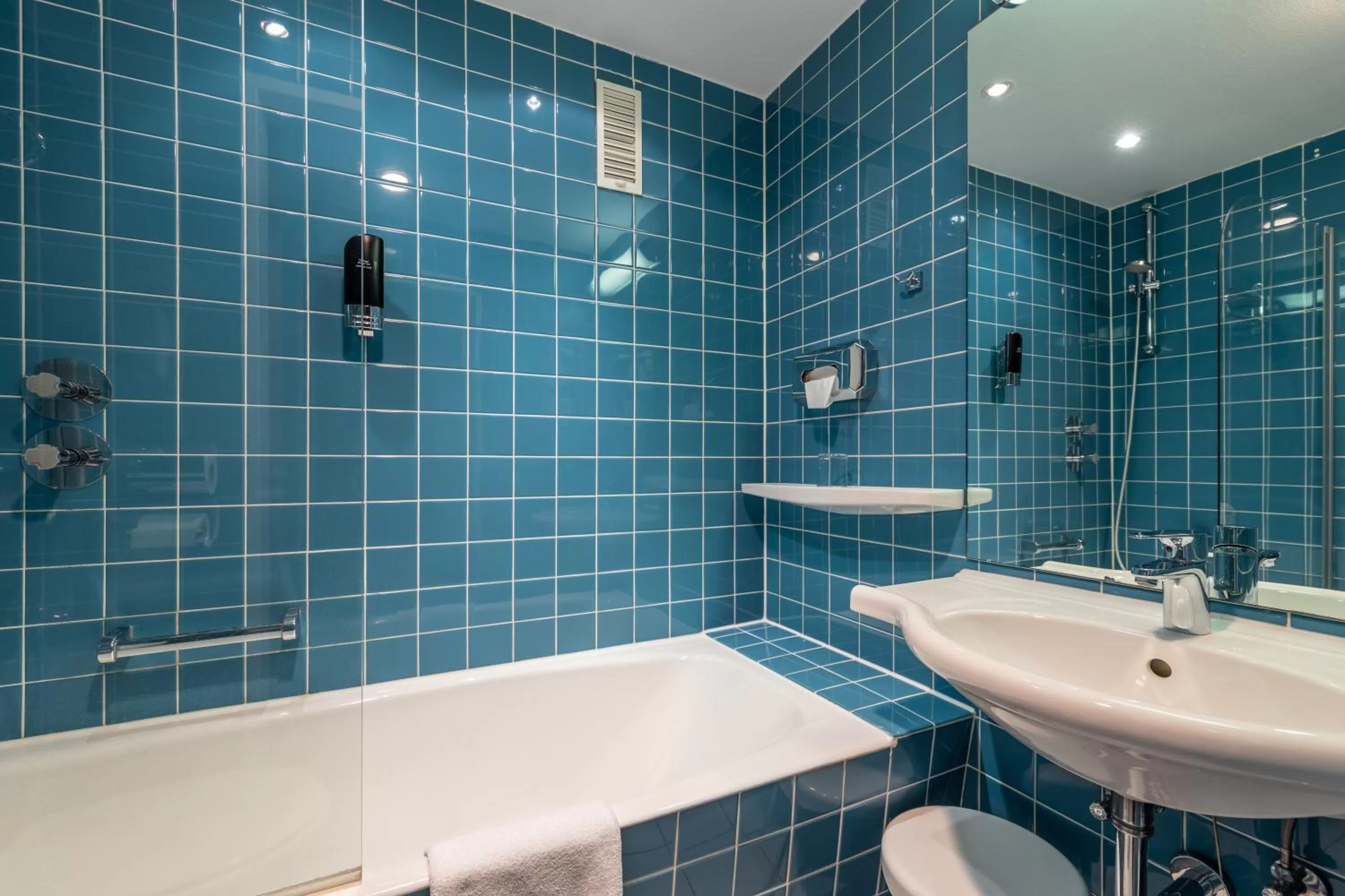 Bathroom in Trip Inn Hotel Esplanade, Düsseldorf