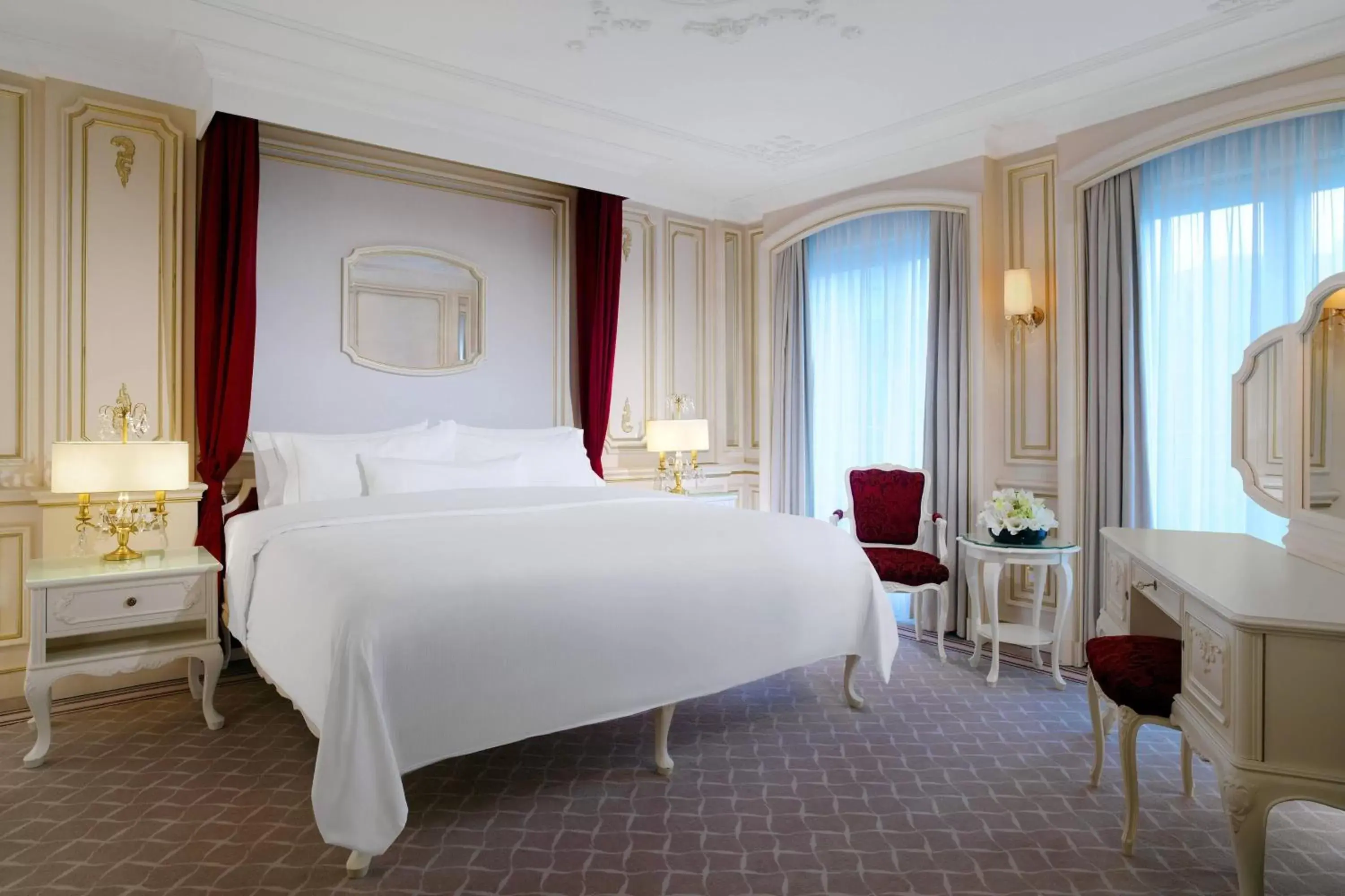 Bedroom, Bed in The Westin Grand Berlin