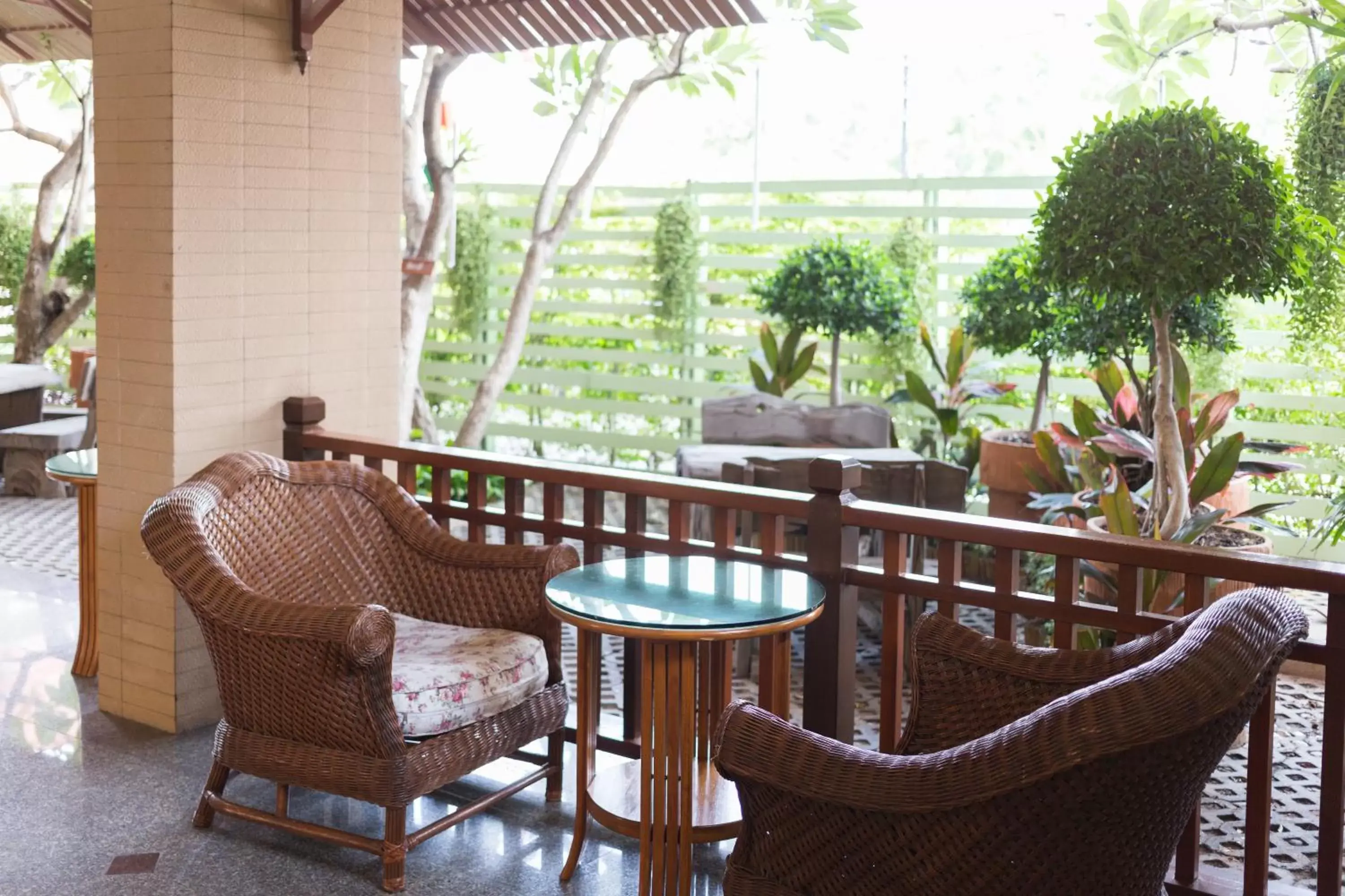 Library, Seating Area in Eastern Grand Palace