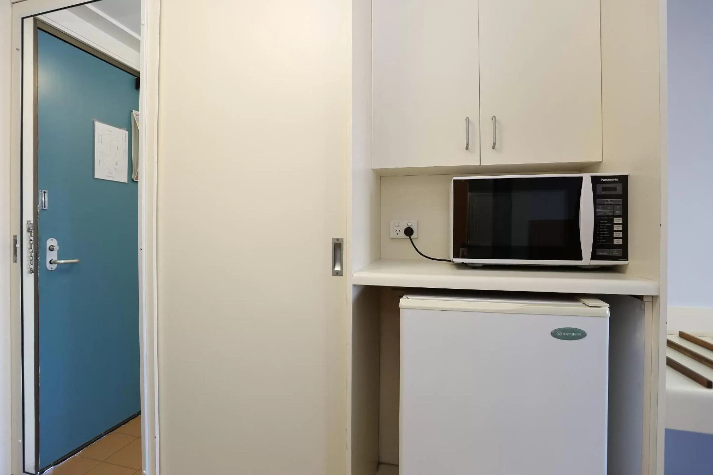 Kitchen or kitchenette, Kitchen/Kitchenette in Reef Resort Motel