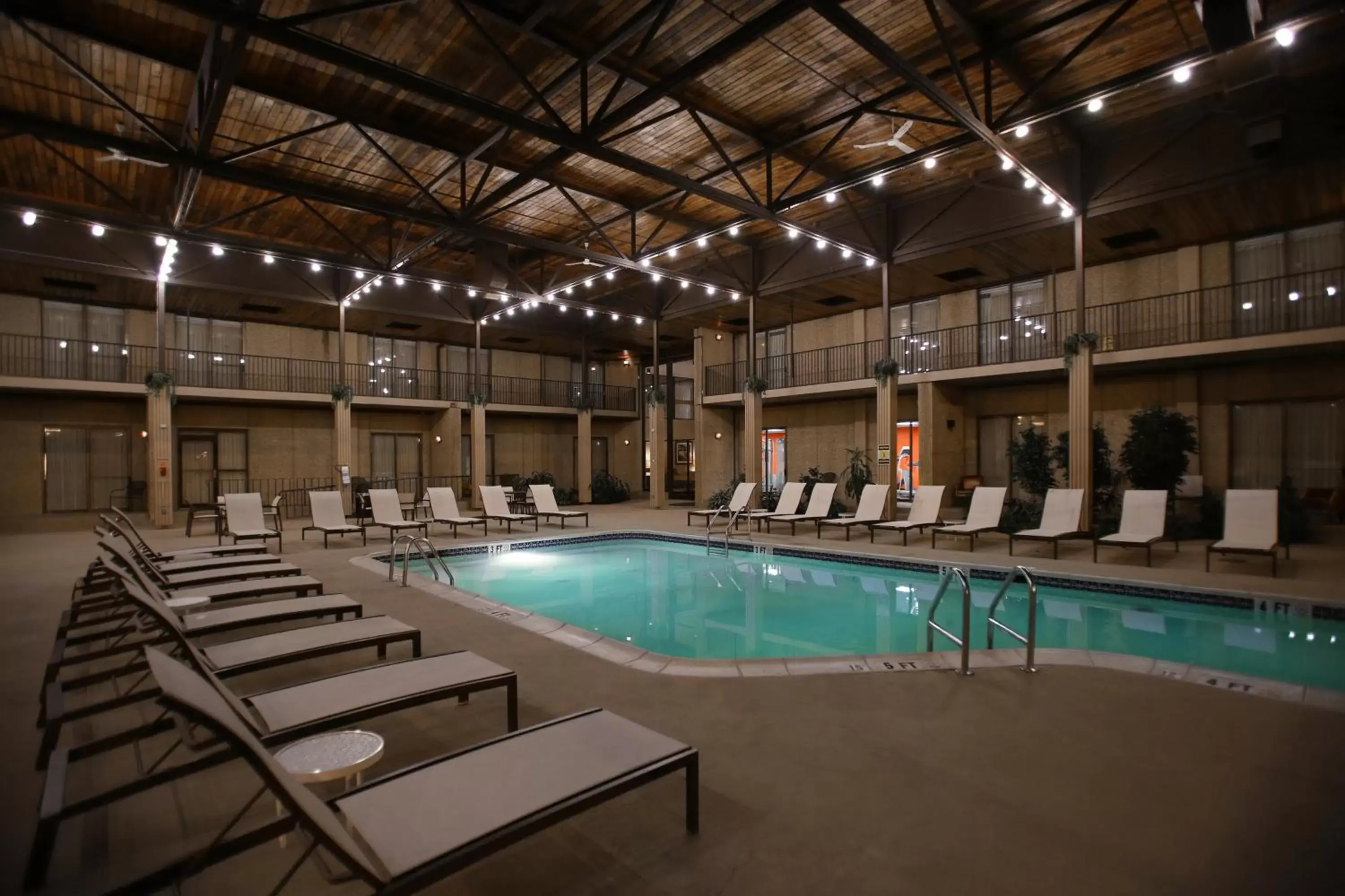 Swimming Pool in Radisson Hotel Philadelphia Northeast