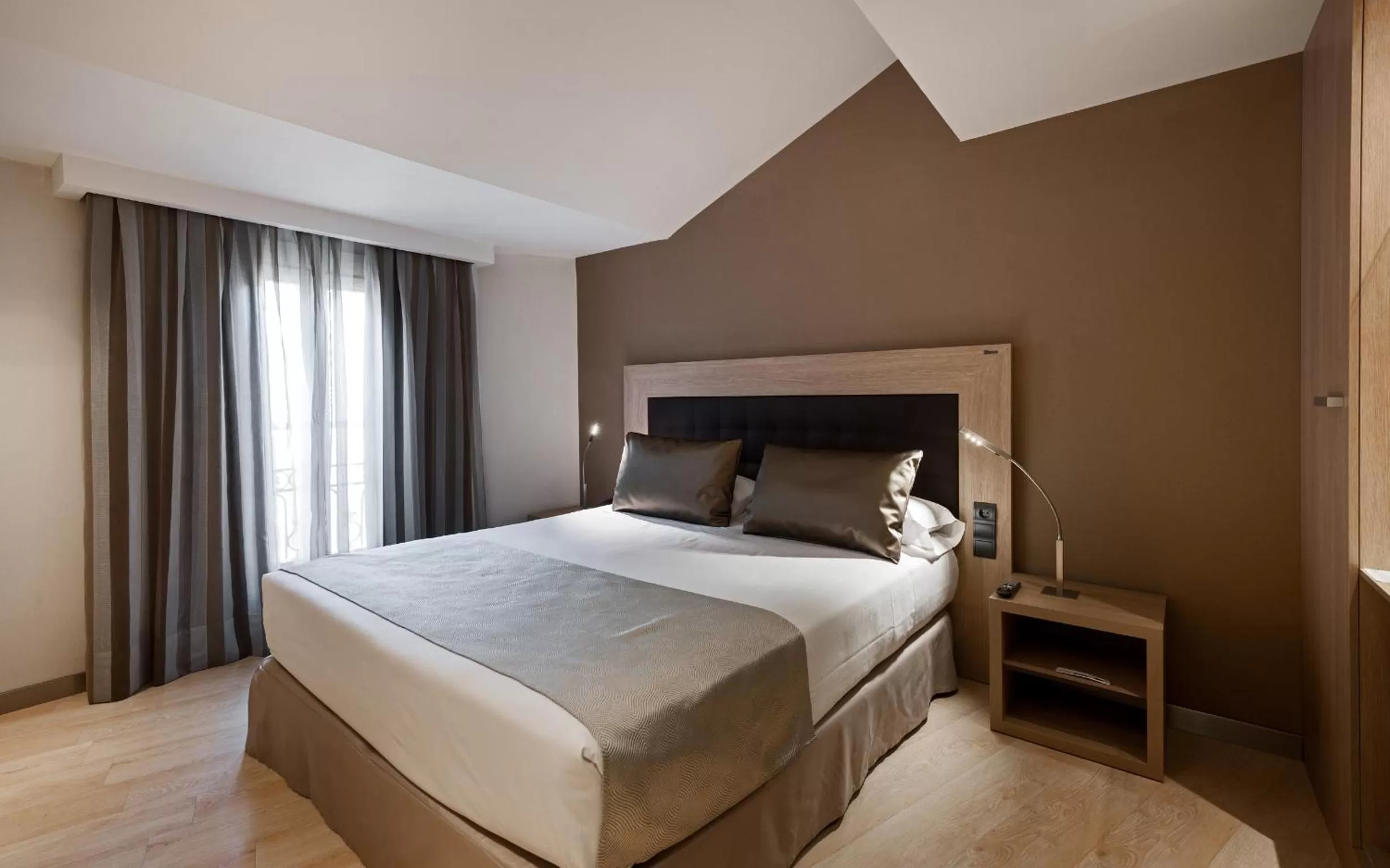 Superior Double Room in Catalonia Atocha