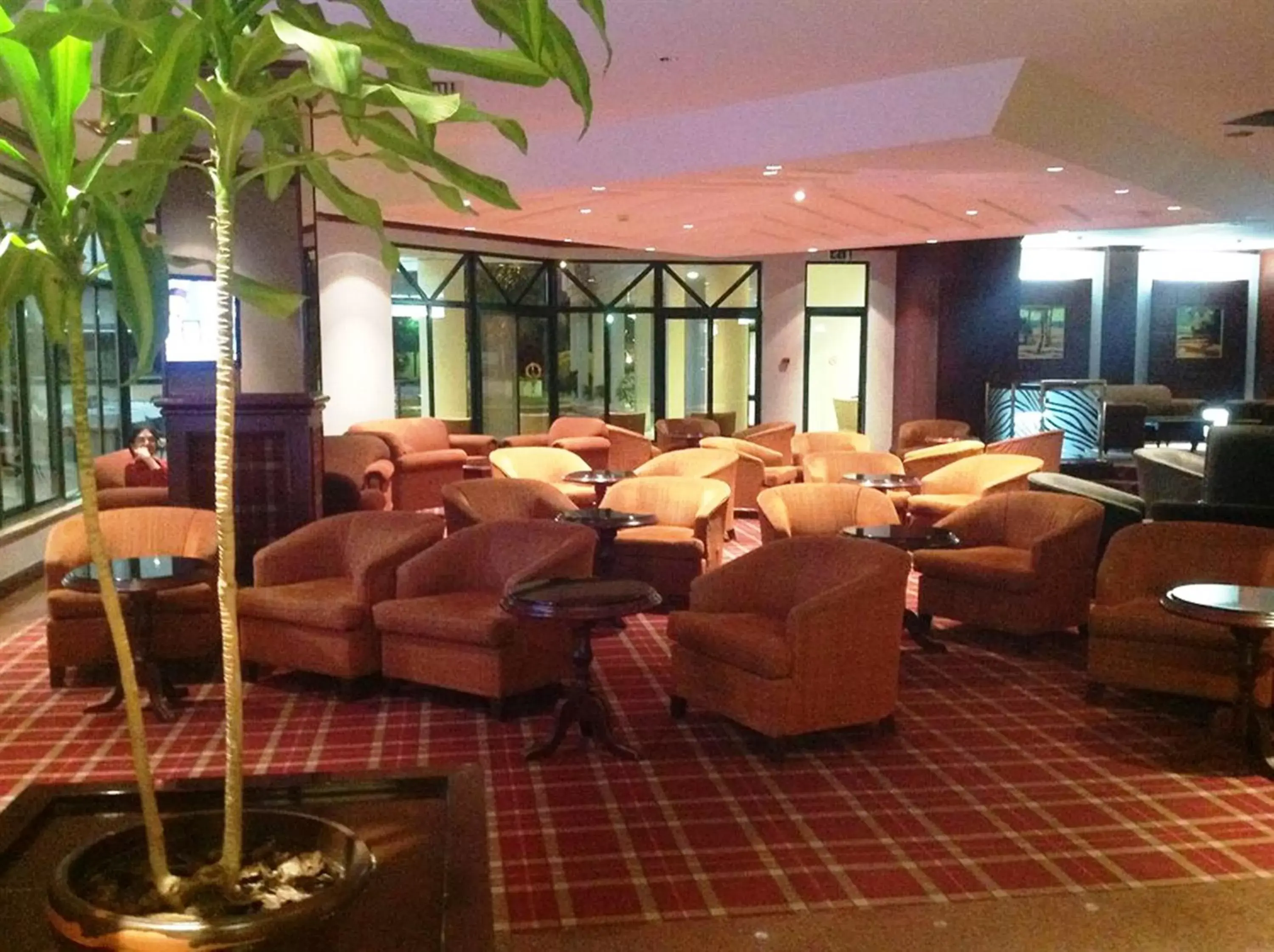 Communal lounge/ TV room in Hotel Vip Grand Maputo
