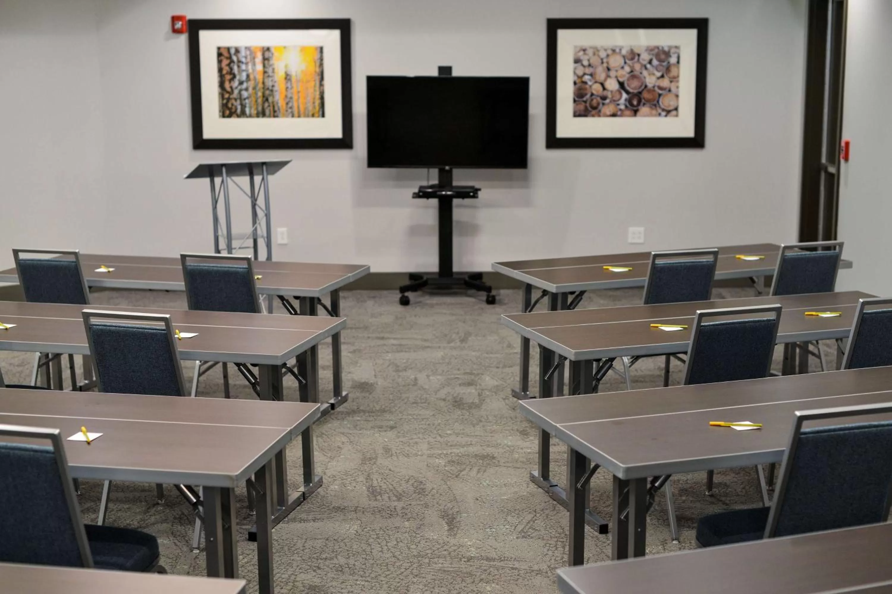 Meeting/conference room in Hilton Garden Inn Louisville Mall Of St. Matthews