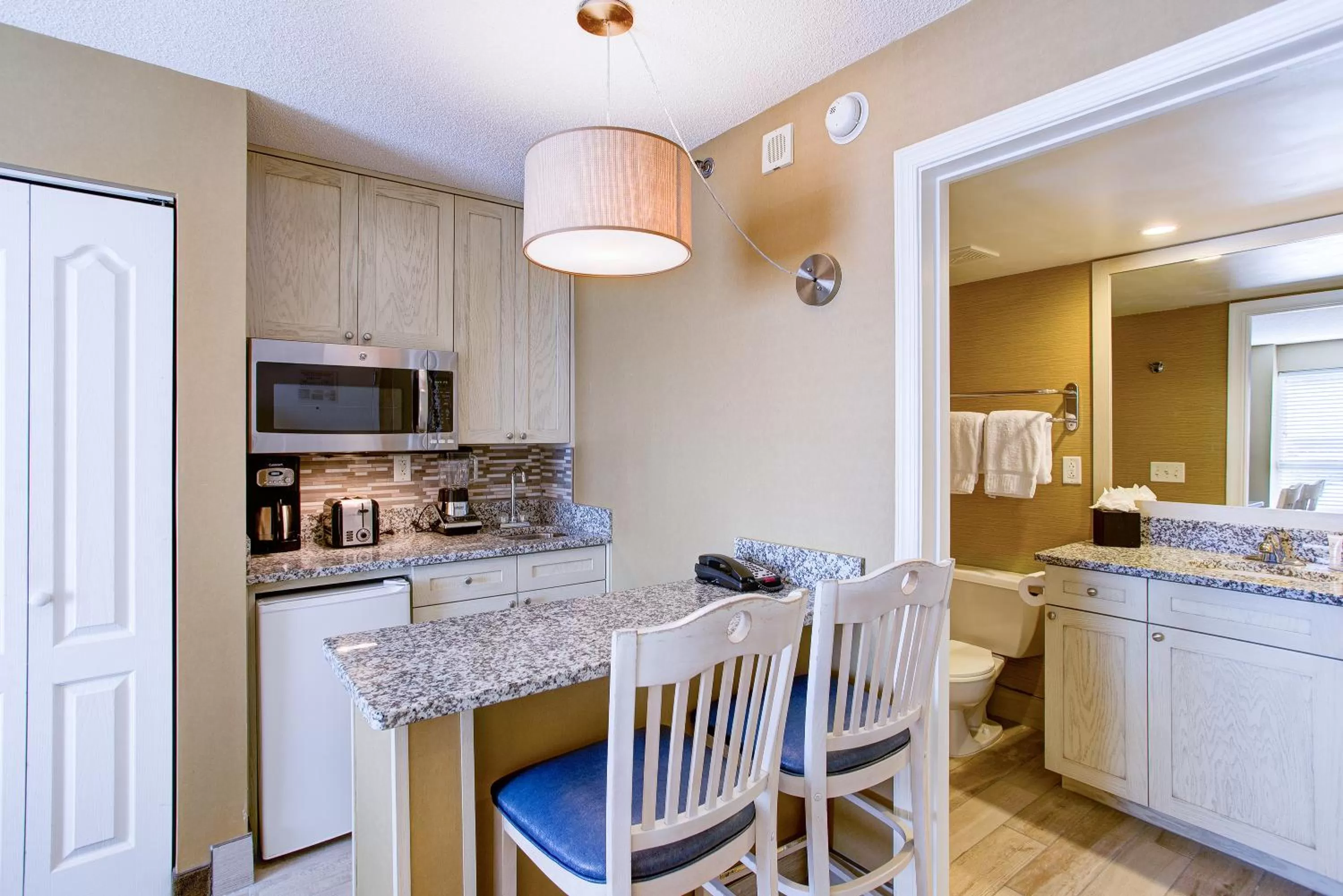 Coffee/tea facilities in Boardwalk Resort and Villas