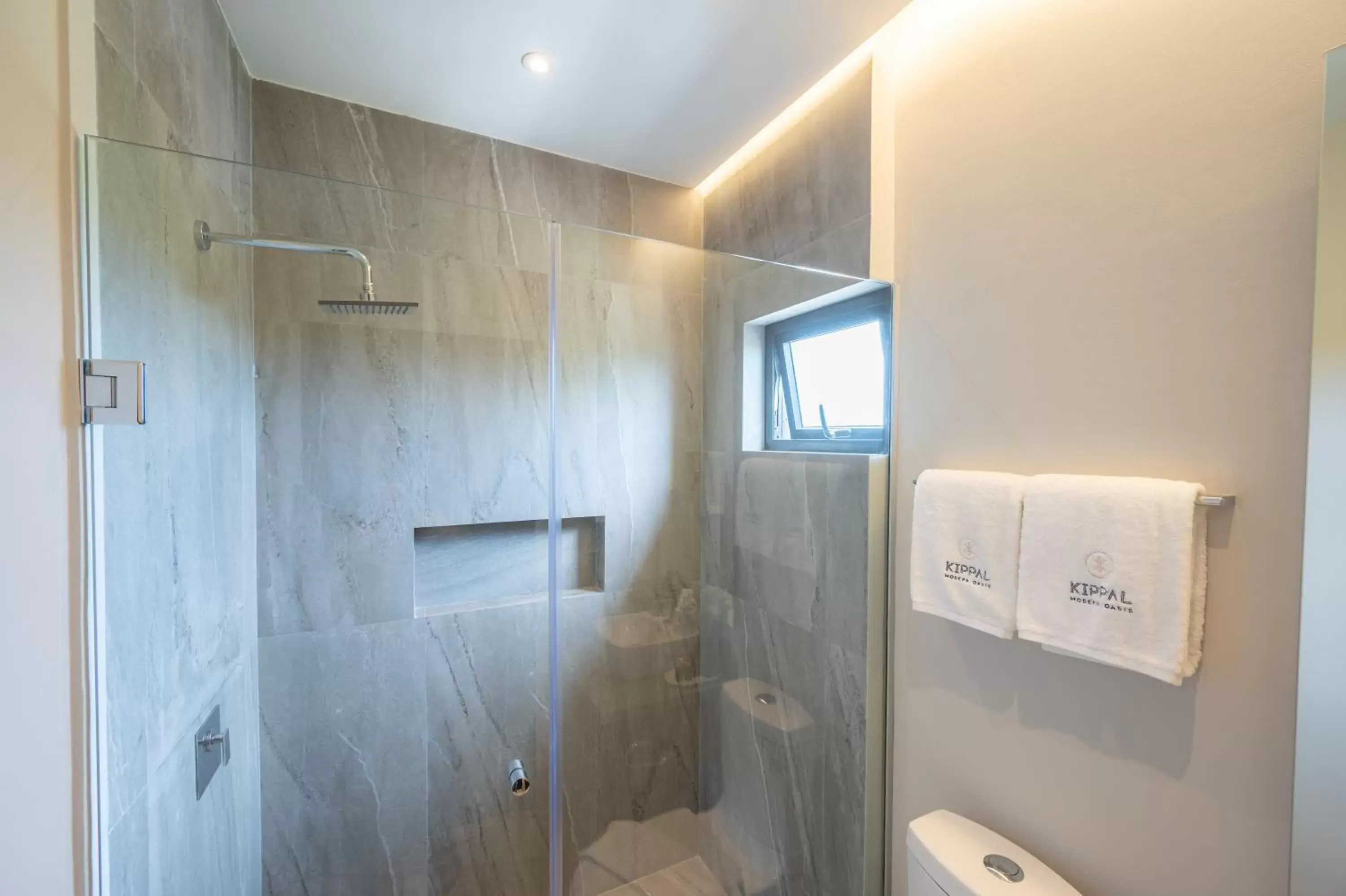 Bathroom in Kippal - Modern Oasis - ApartHotel