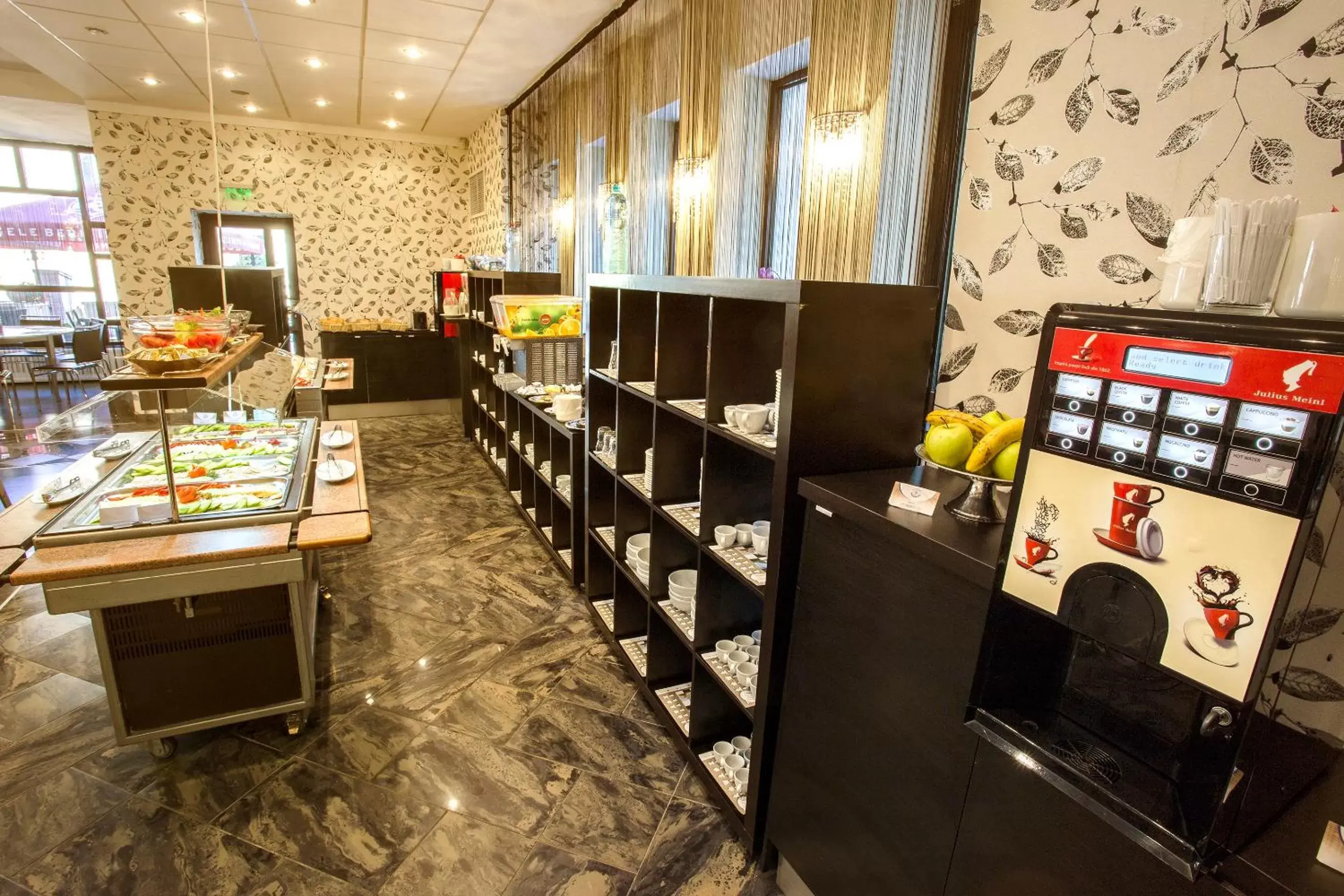 Breakfast in Continental Forum Tirgu Mures Breakfast in Continental Forum Tirgu Mures