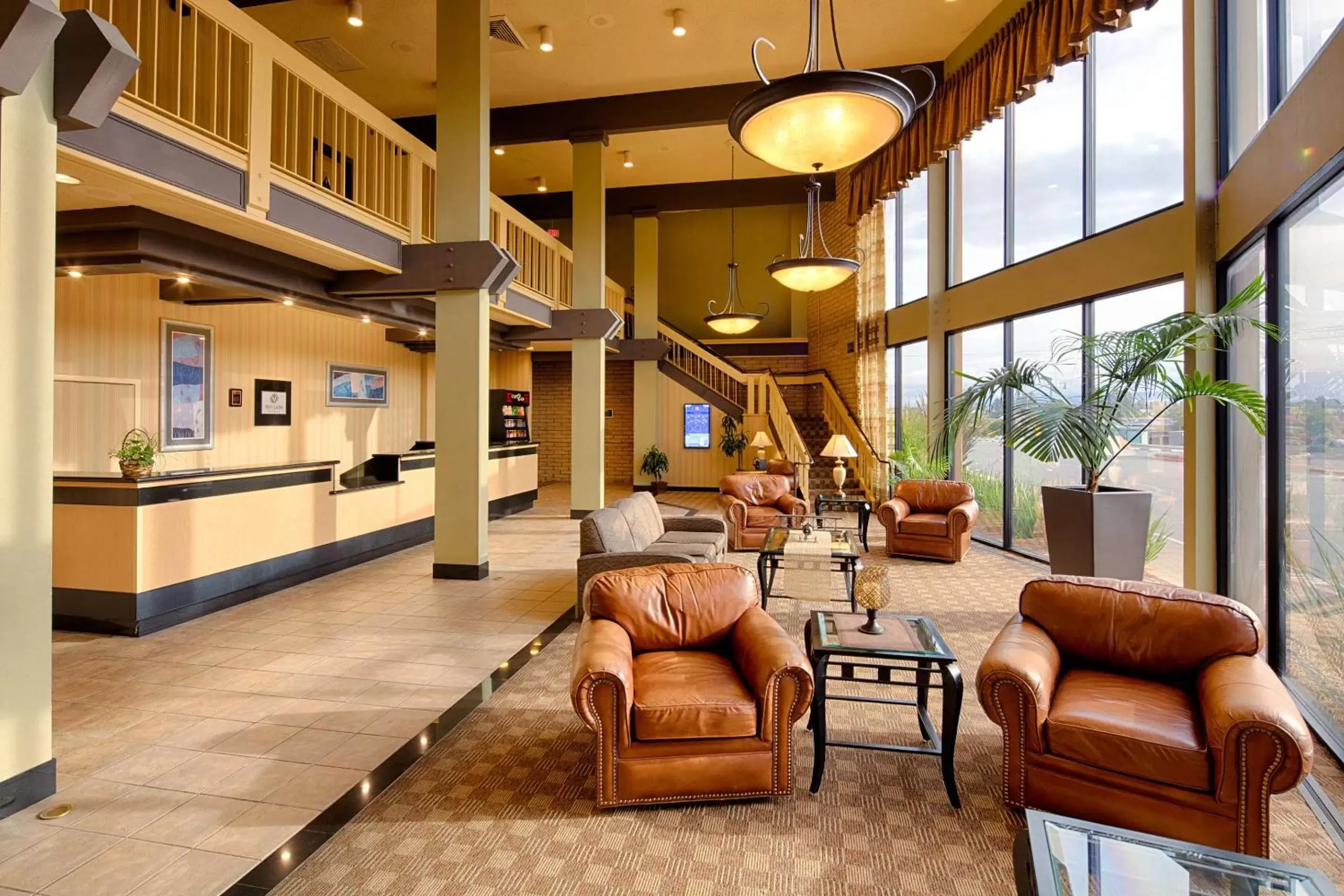 Seating area, Lobby/Reception in Red Lion Hotel Redding