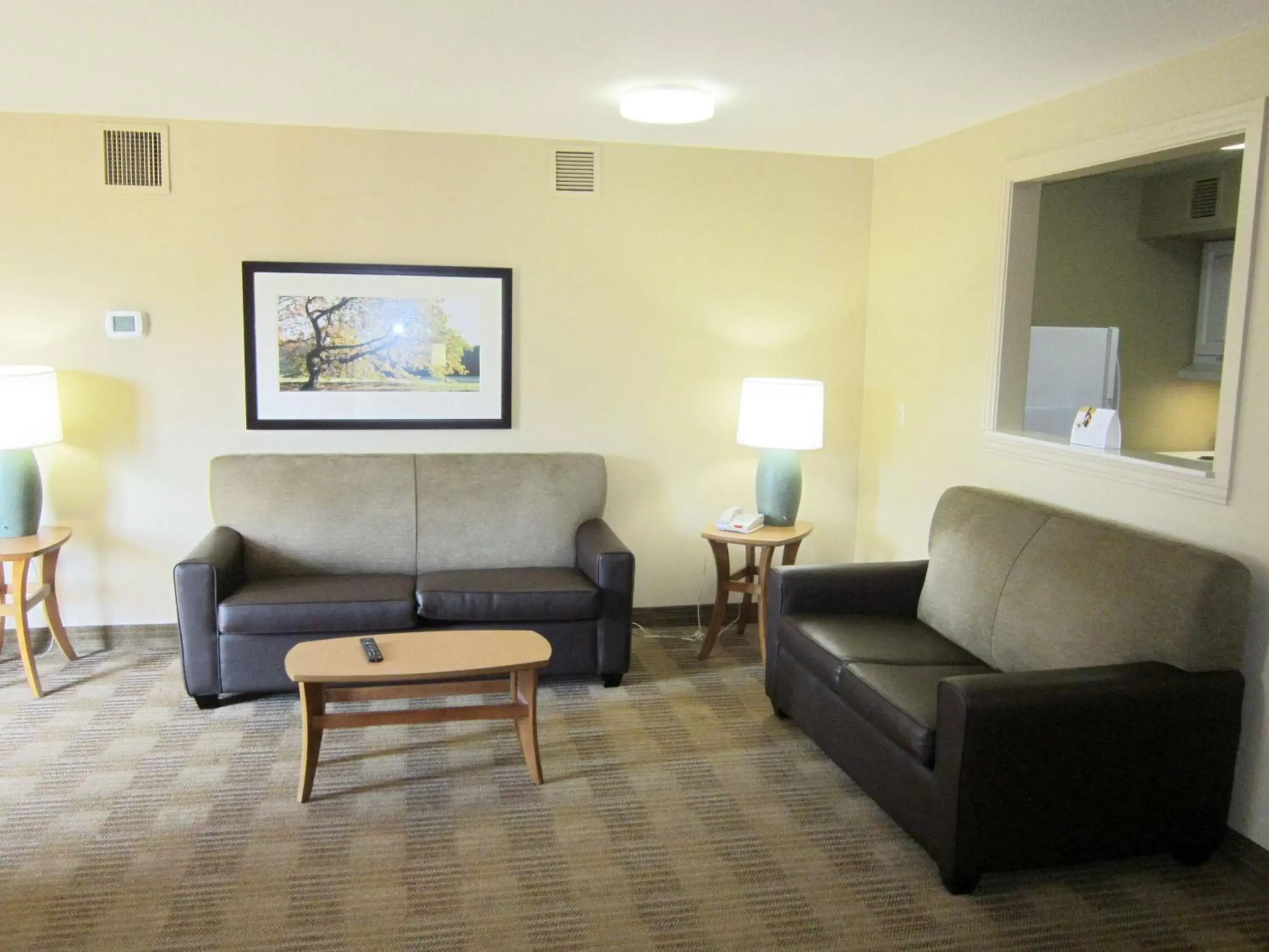 Bedroom, Seating Area in Extended Stay America Suites - Columbia - Columbia Corporate Park