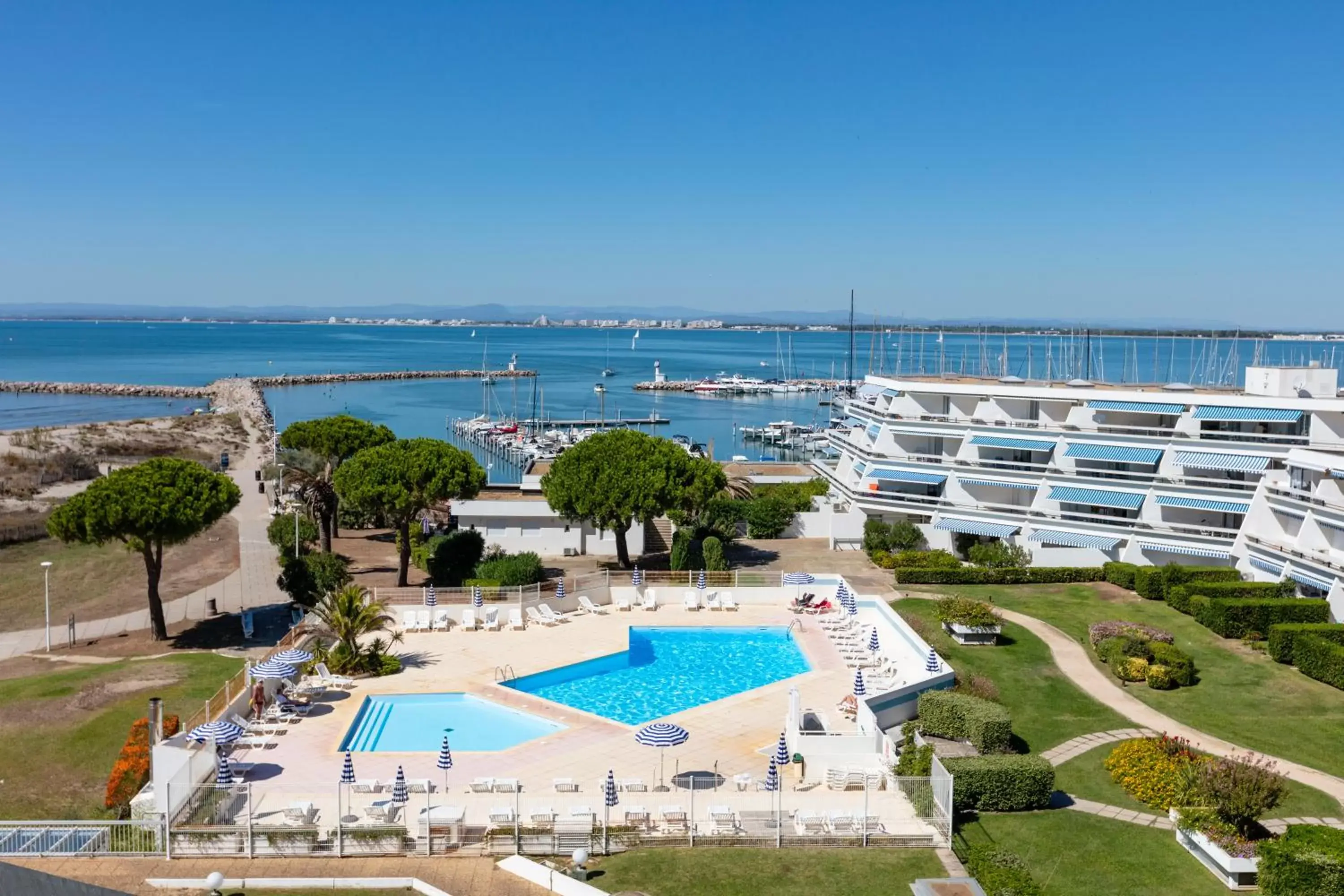 Bird's eye view, Pool View in Thalazur Port-Camargue - Hotel & Spa