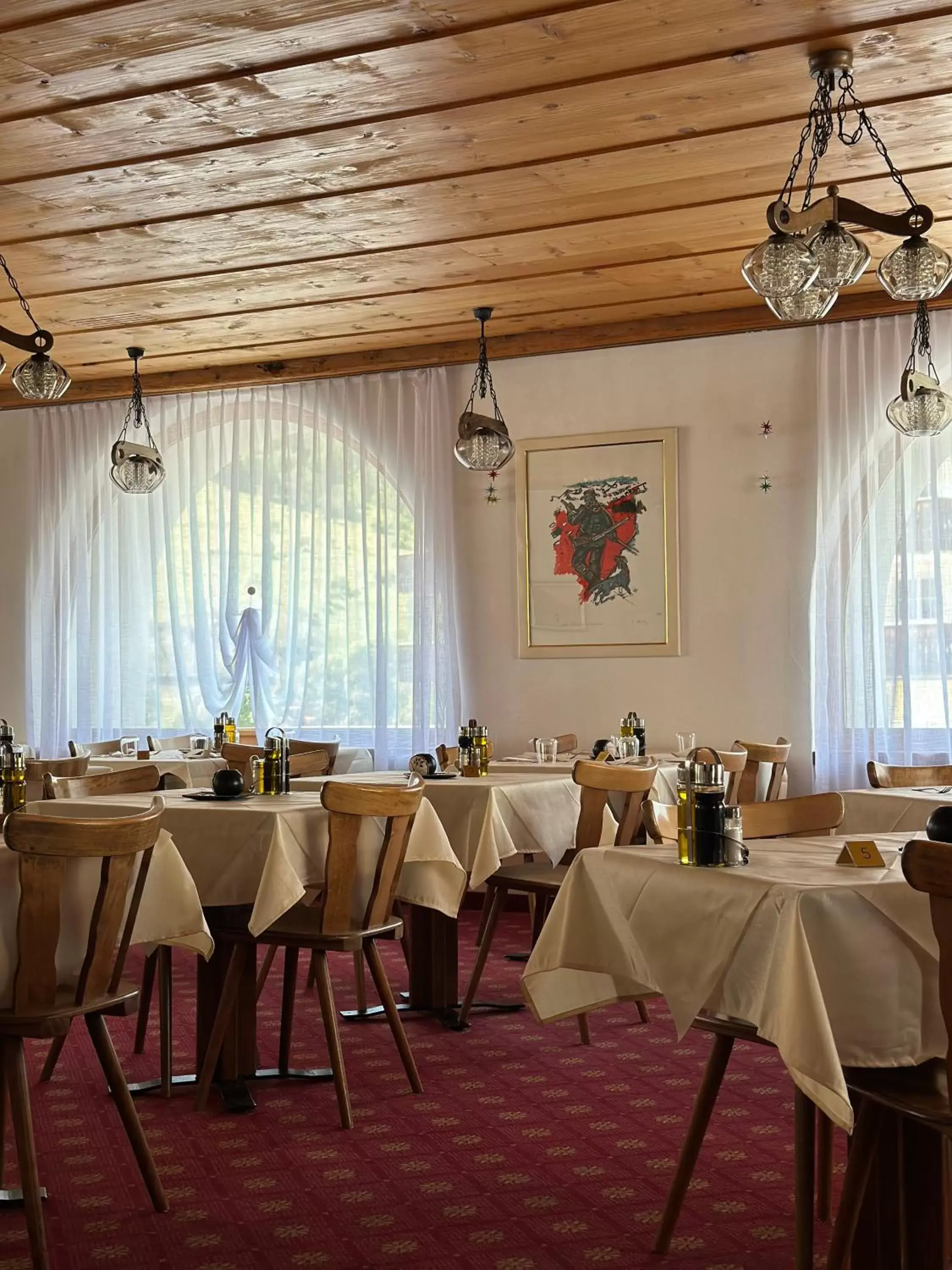 Restaurant/Places to Eat in Hotel Acla Filli