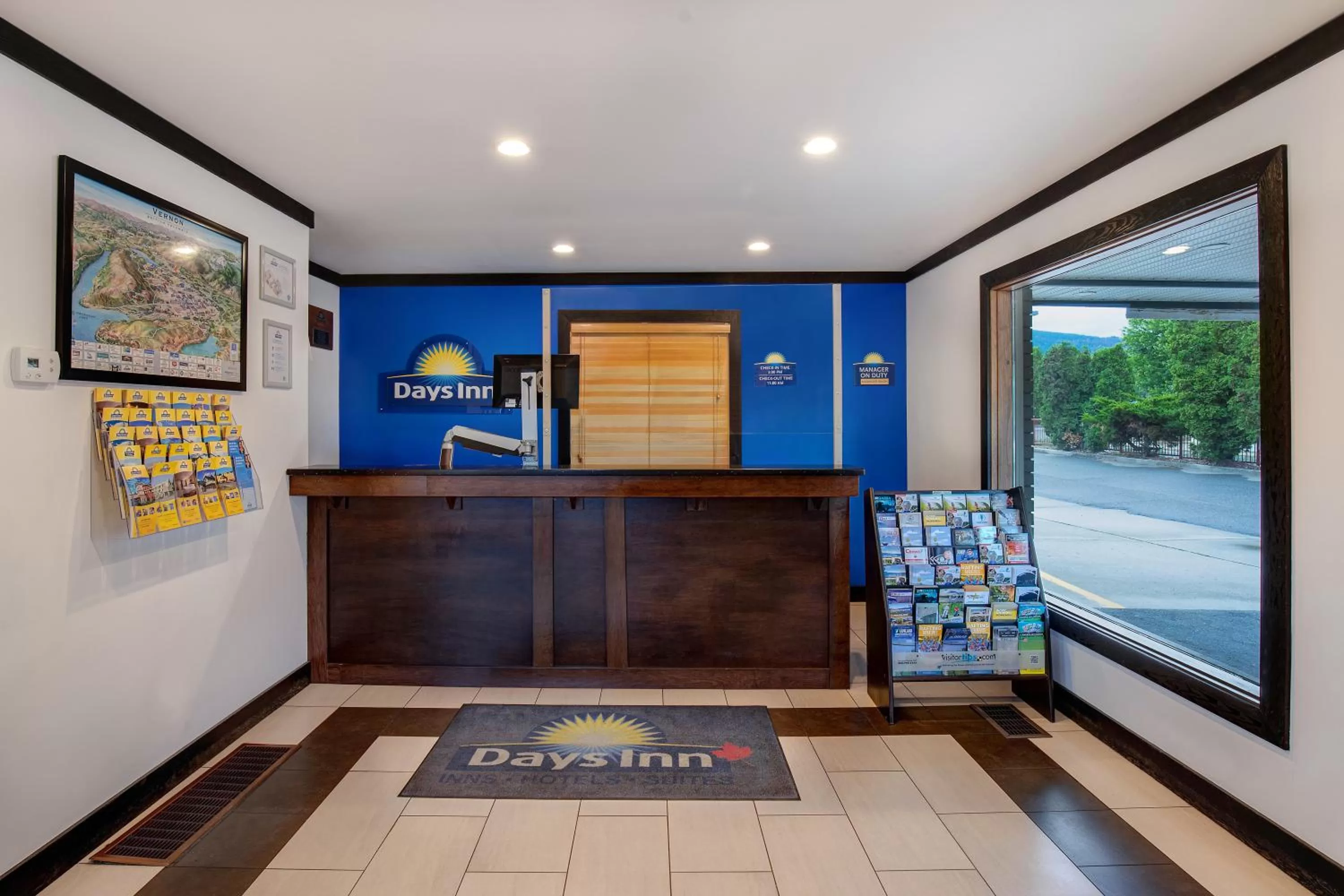 Lobby or reception in Days Inn by Wyndham Vernon