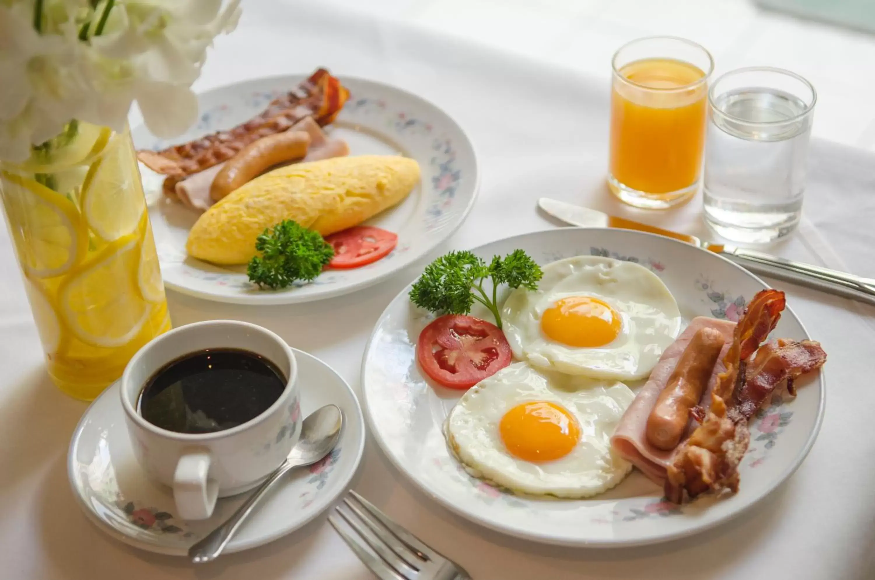 Food and drinks, Breakfast in The Tarntawan Hotel Surawong Bangkok