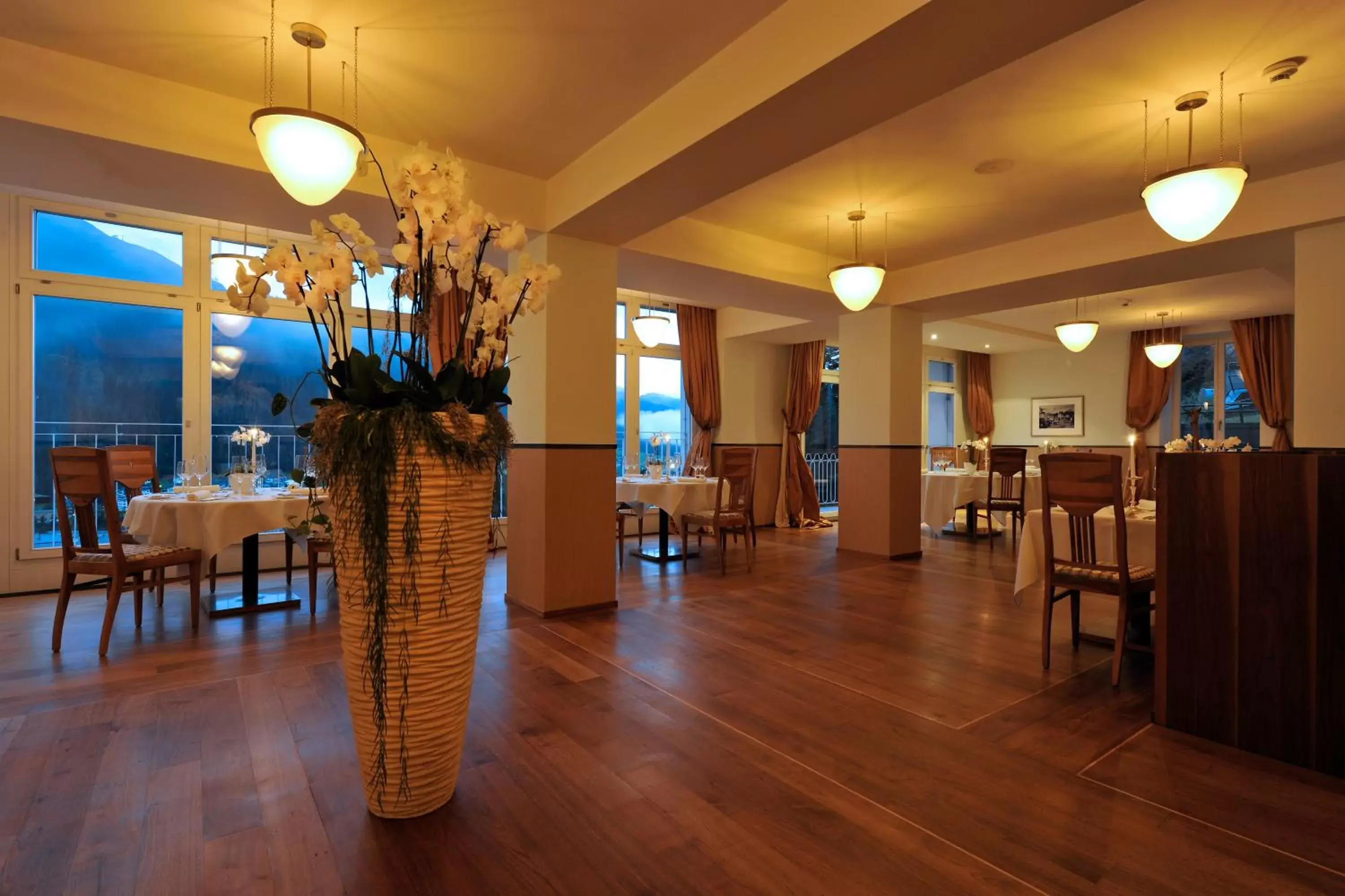 Restaurant/Places to Eat in Waldhotel & SPA Davos - for body & soul