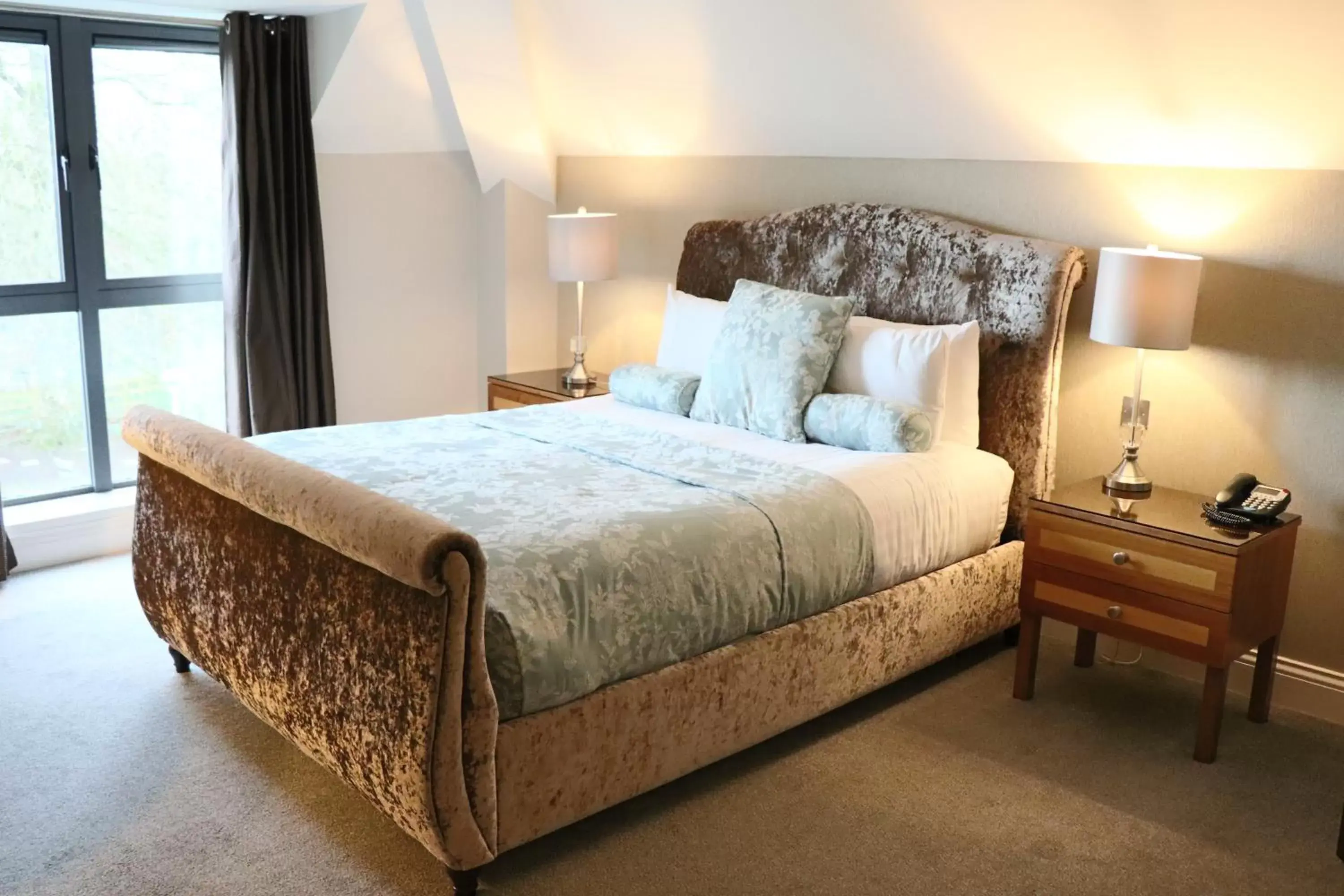 Bed in Raheen Woods Hotel Bed in Raheen Woods Hotel