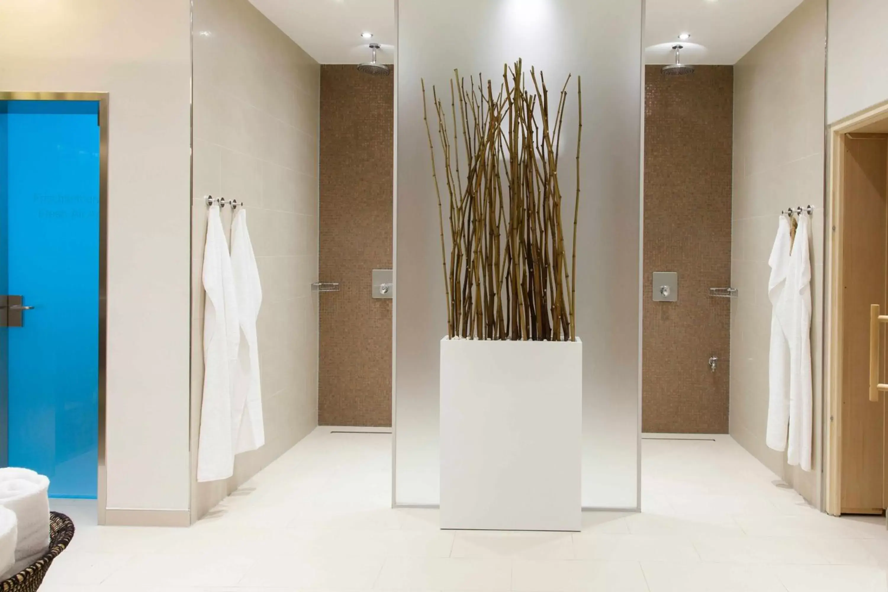 Sauna, Bed in Crowne Plaza Berlin City Centre Ku'damm by IHG Sauna, Bed in Crowne Plaza Berlin City Centre Ku'damm by IHG