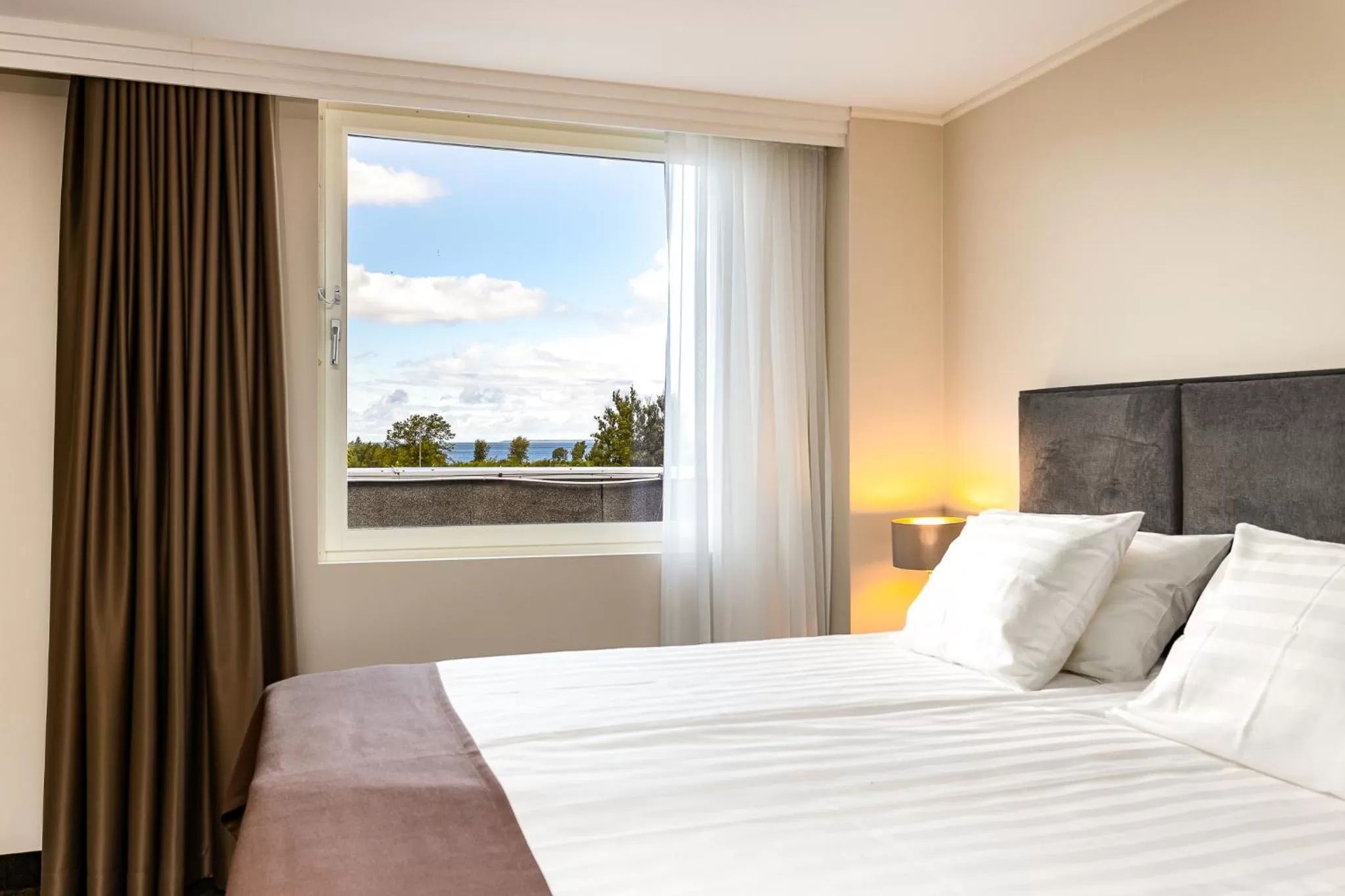 Bedroom, Bed in Adoryal Hotell