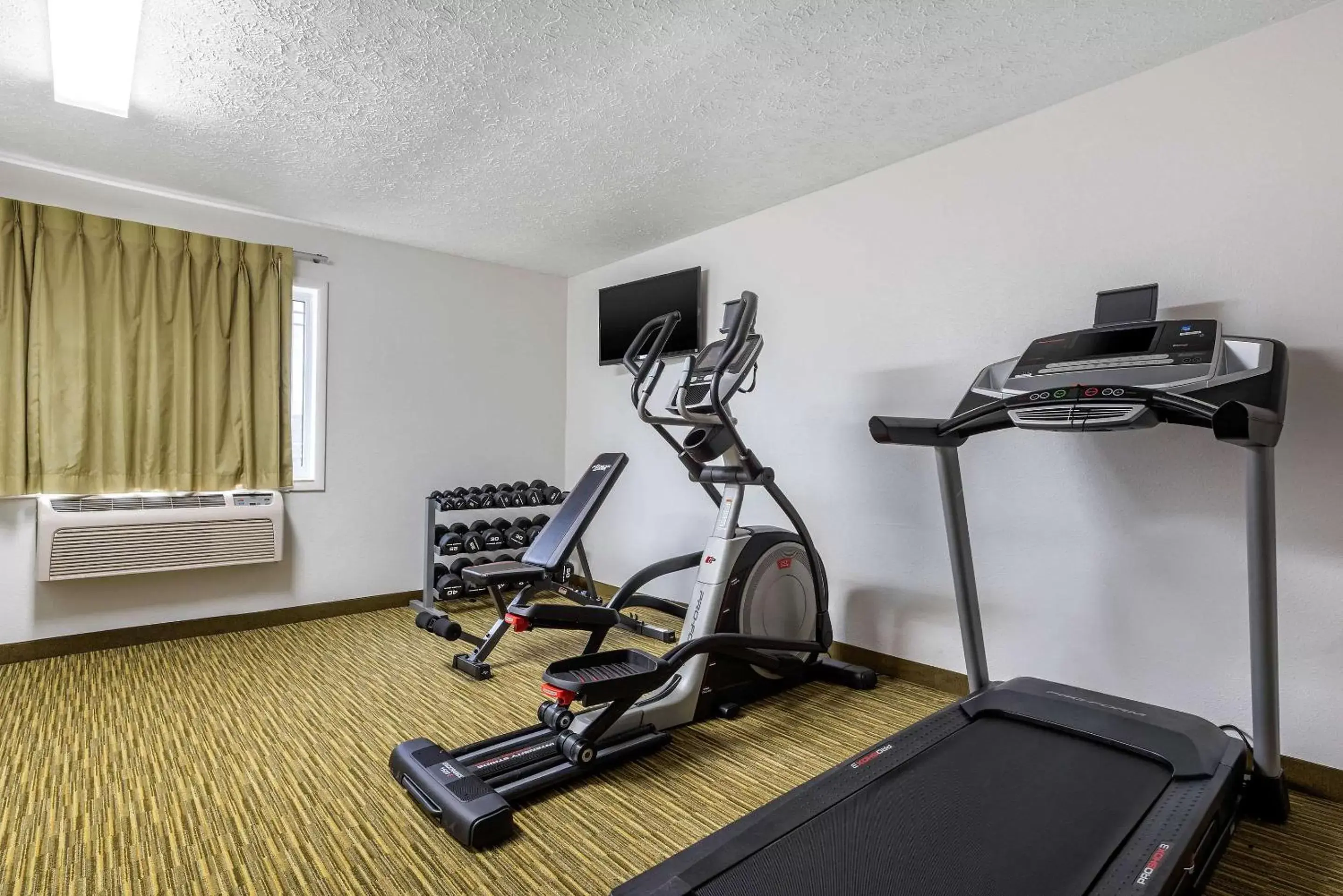 Fitness centre/facilities, Fitness Center/Facilities in Quality Inn Coraopolis