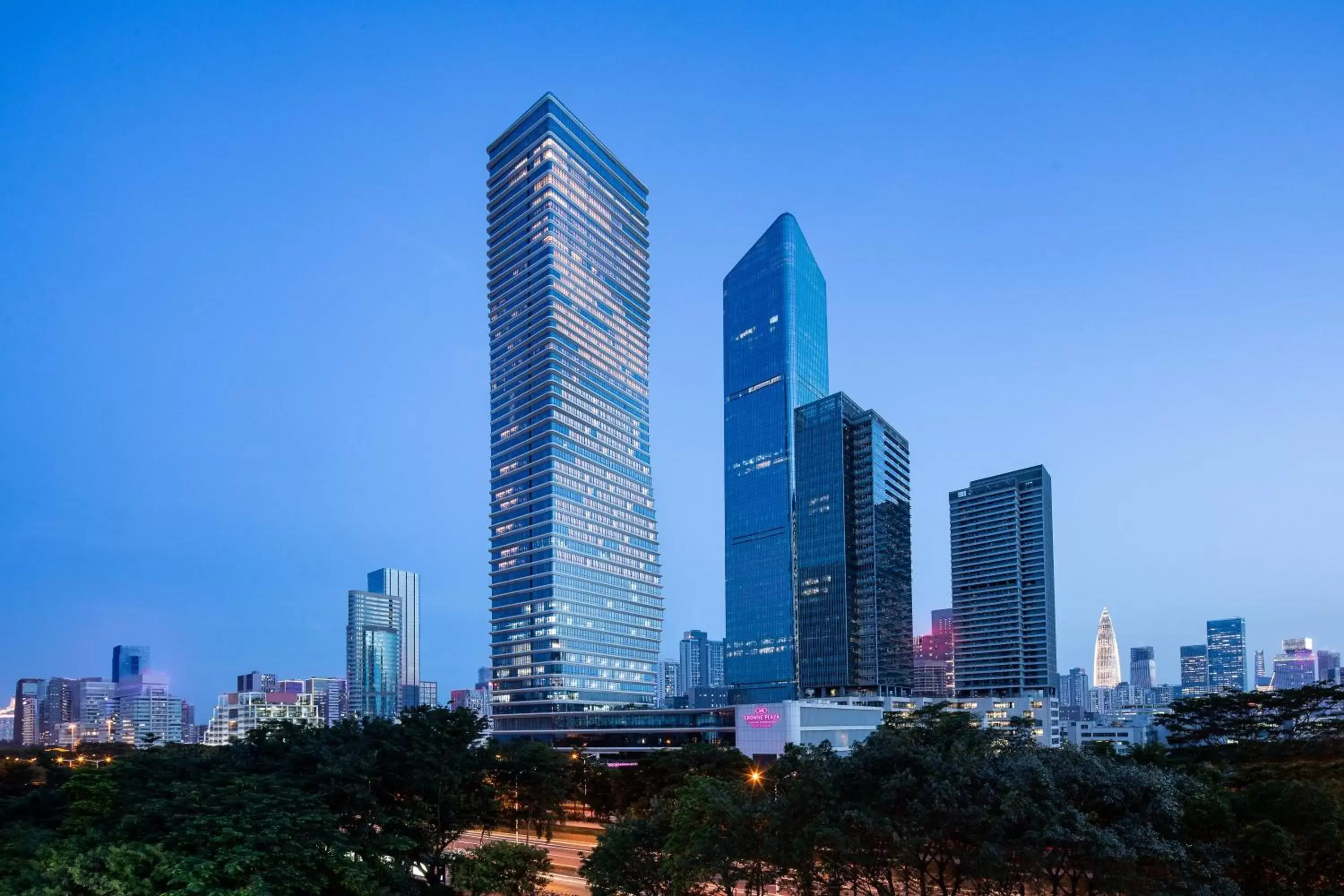 Property building in Crowne Plaza Shenzhen Nanshan, an IHG Hotel