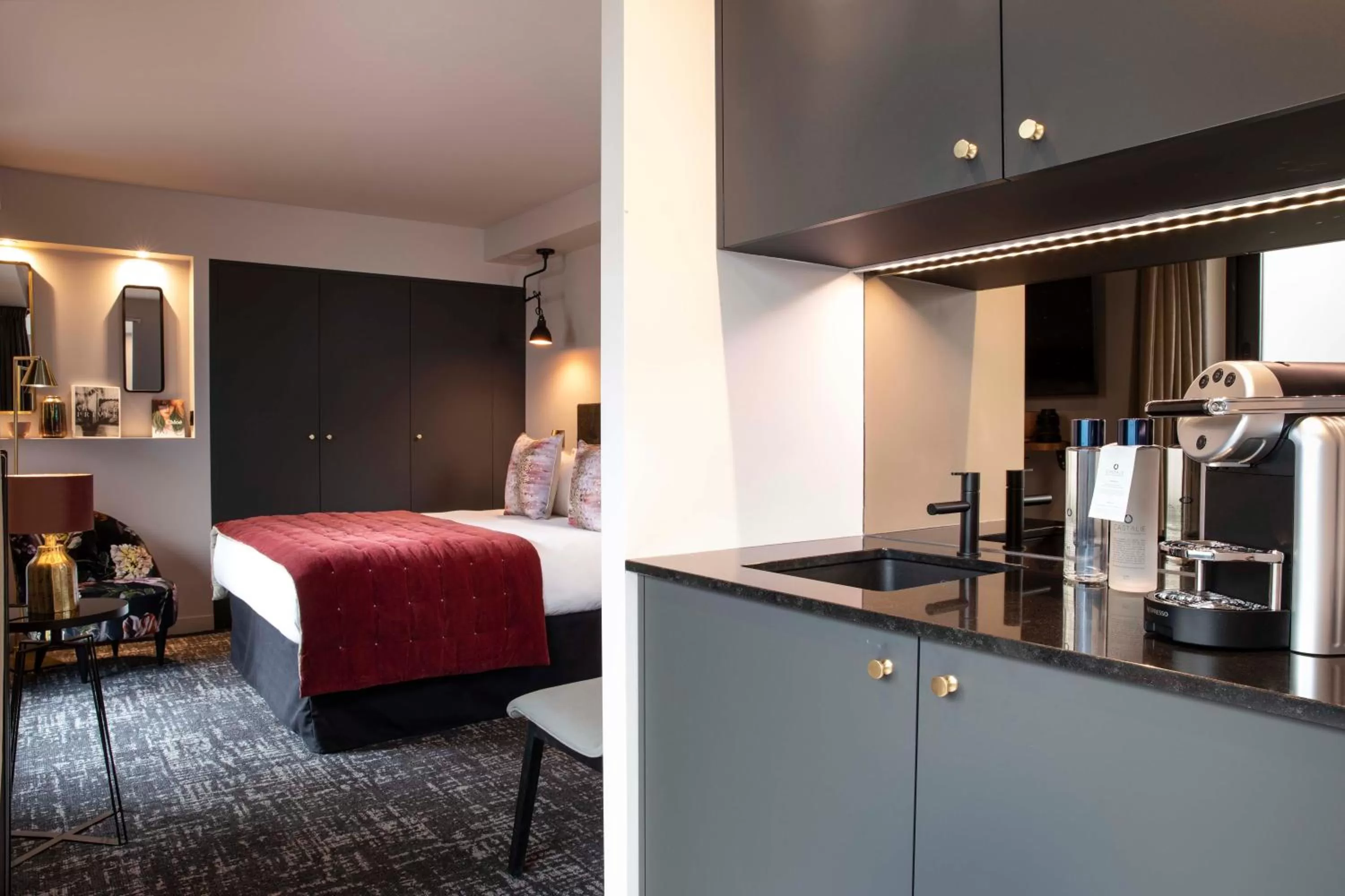 Kitchen or kitchenette in Le Rayz Vendome